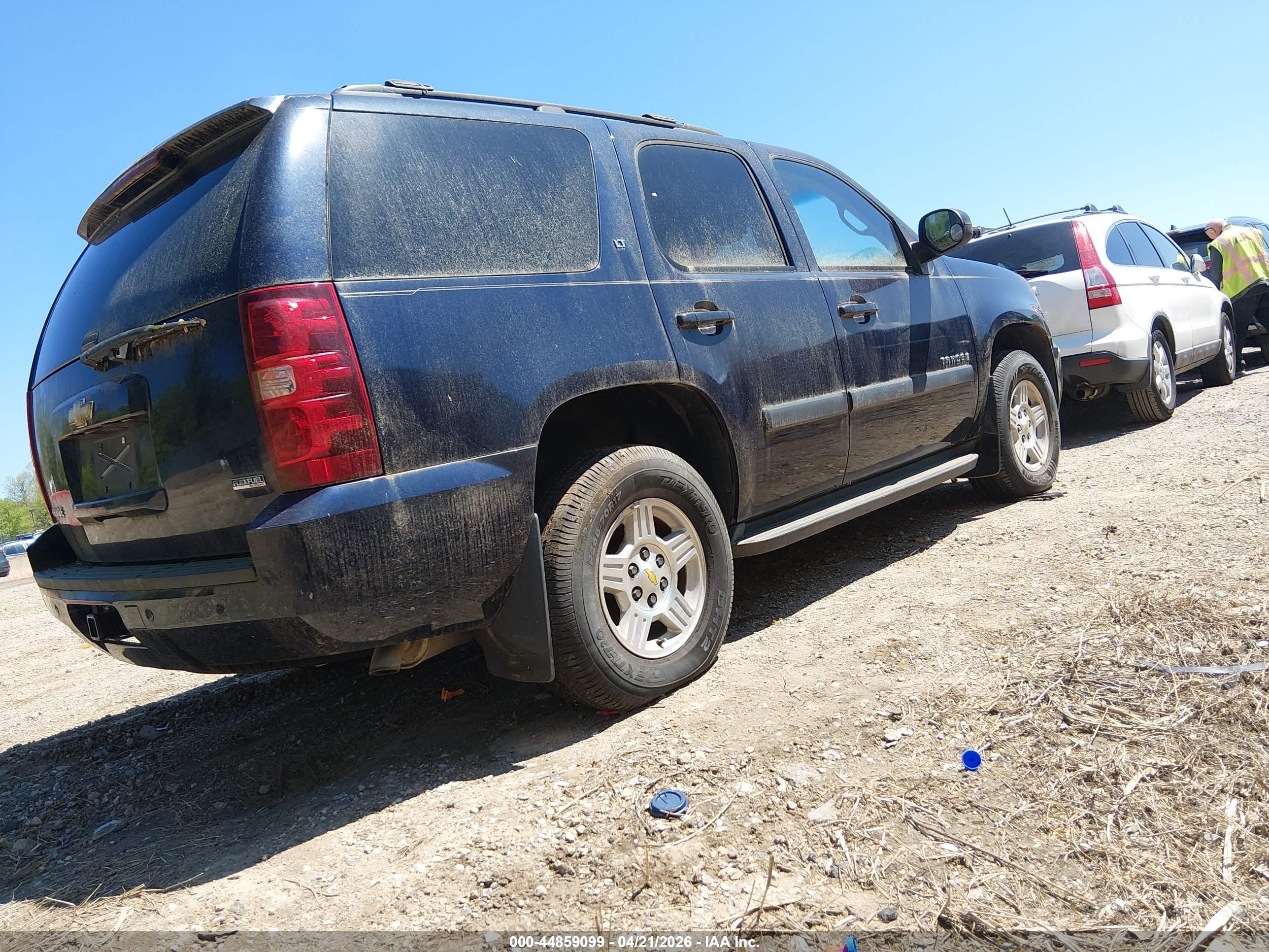 CHEVROLET TAHOE image 4