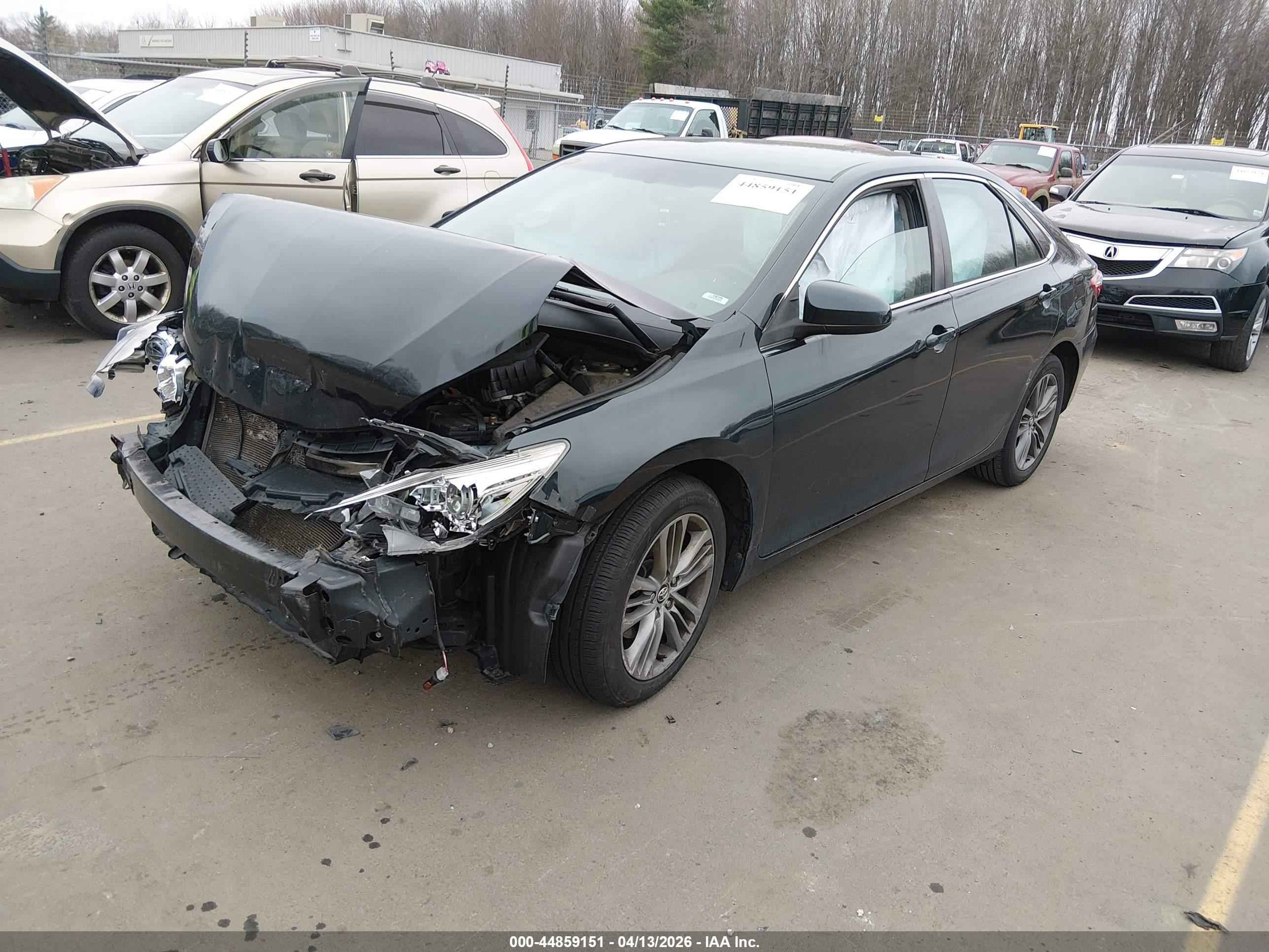 TOYOTA CAMRY image 2
