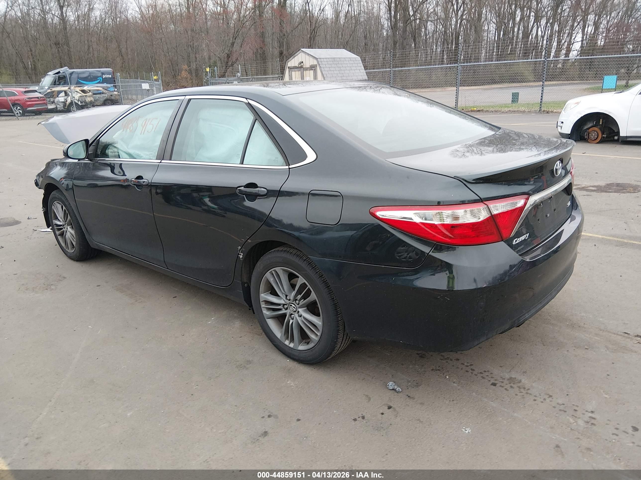 TOYOTA CAMRY image 3