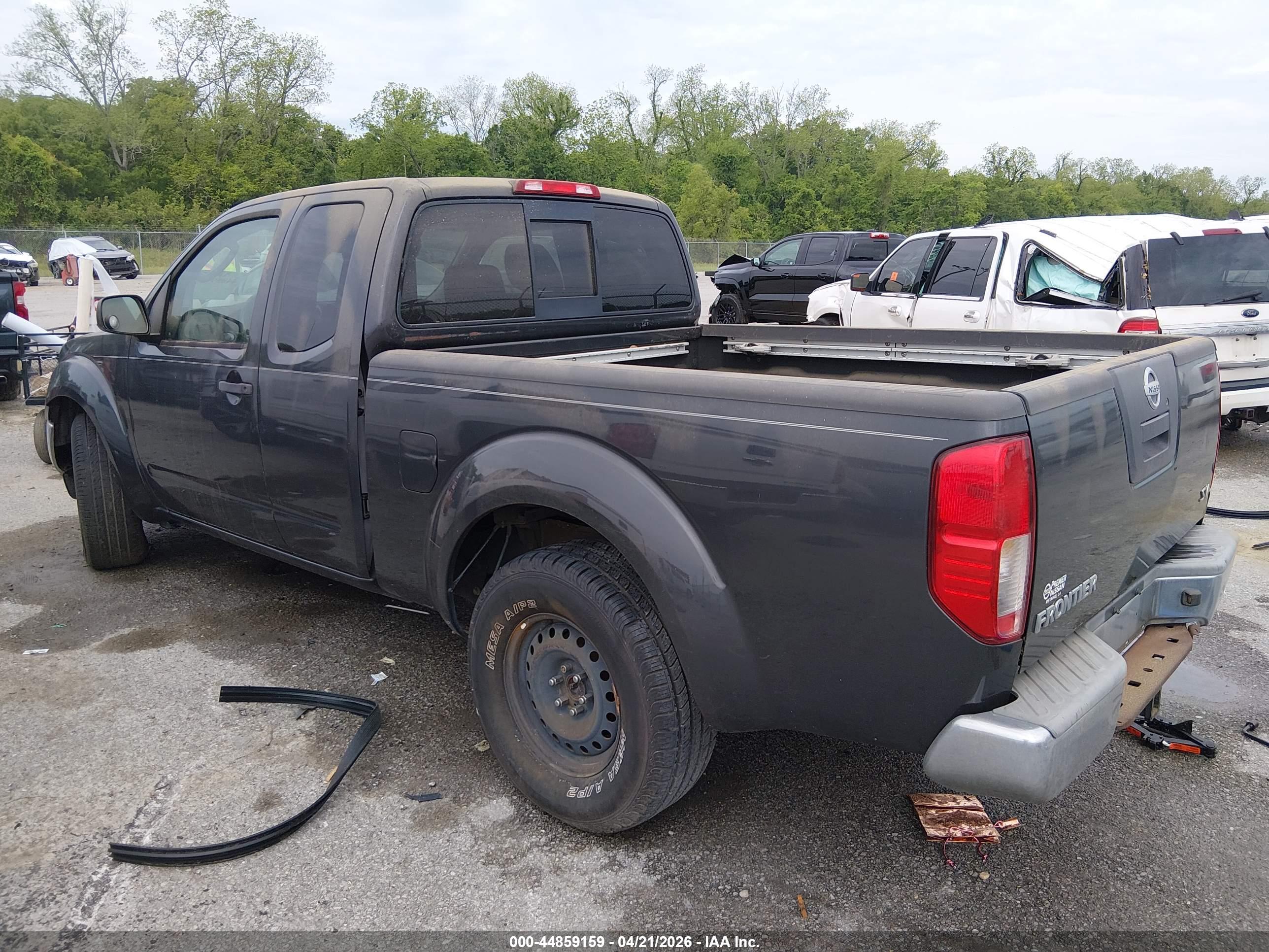 NISSAN FRONTIER image 3