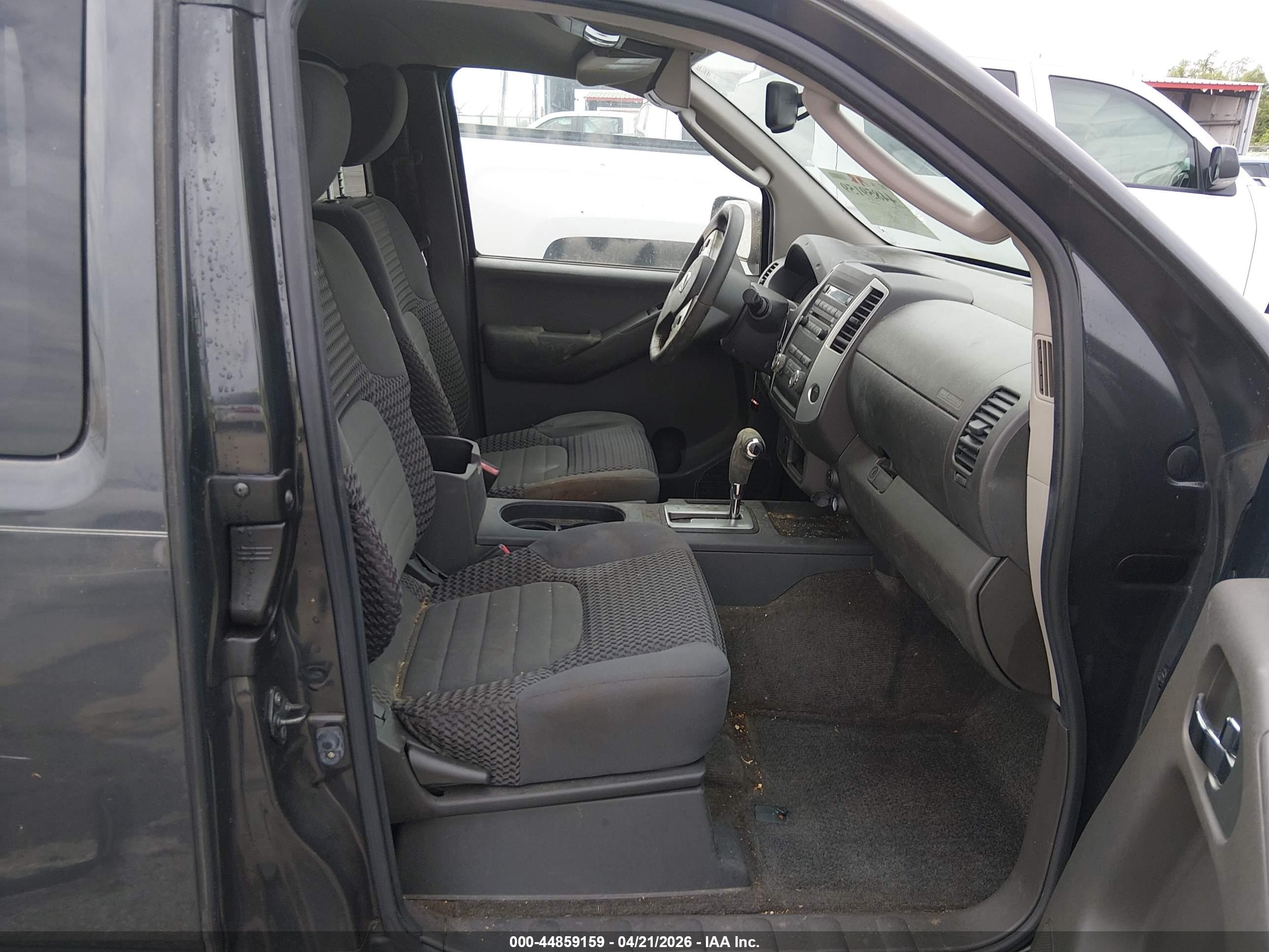 NISSAN FRONTIER image 5