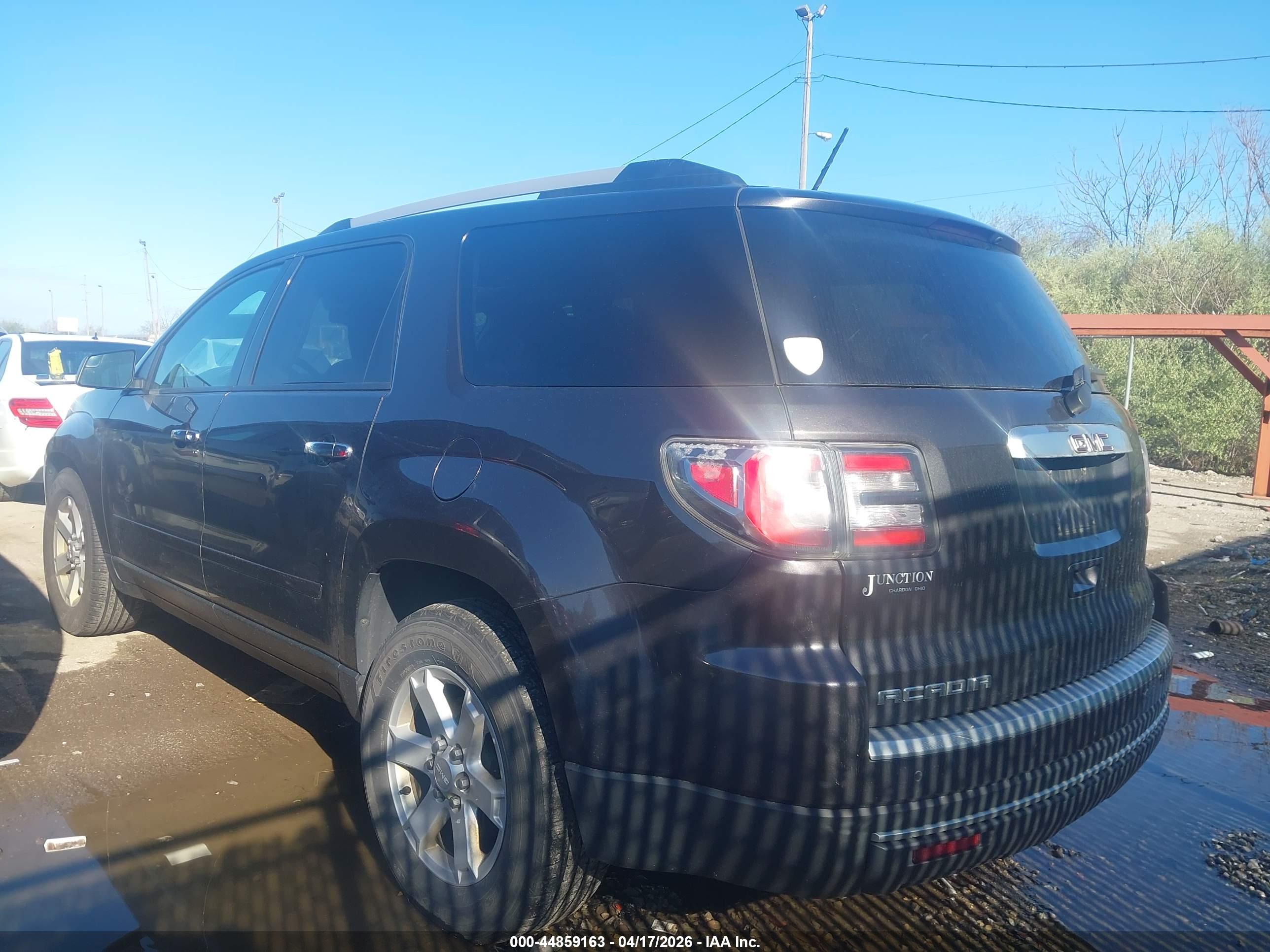GMC ACADIA image 3