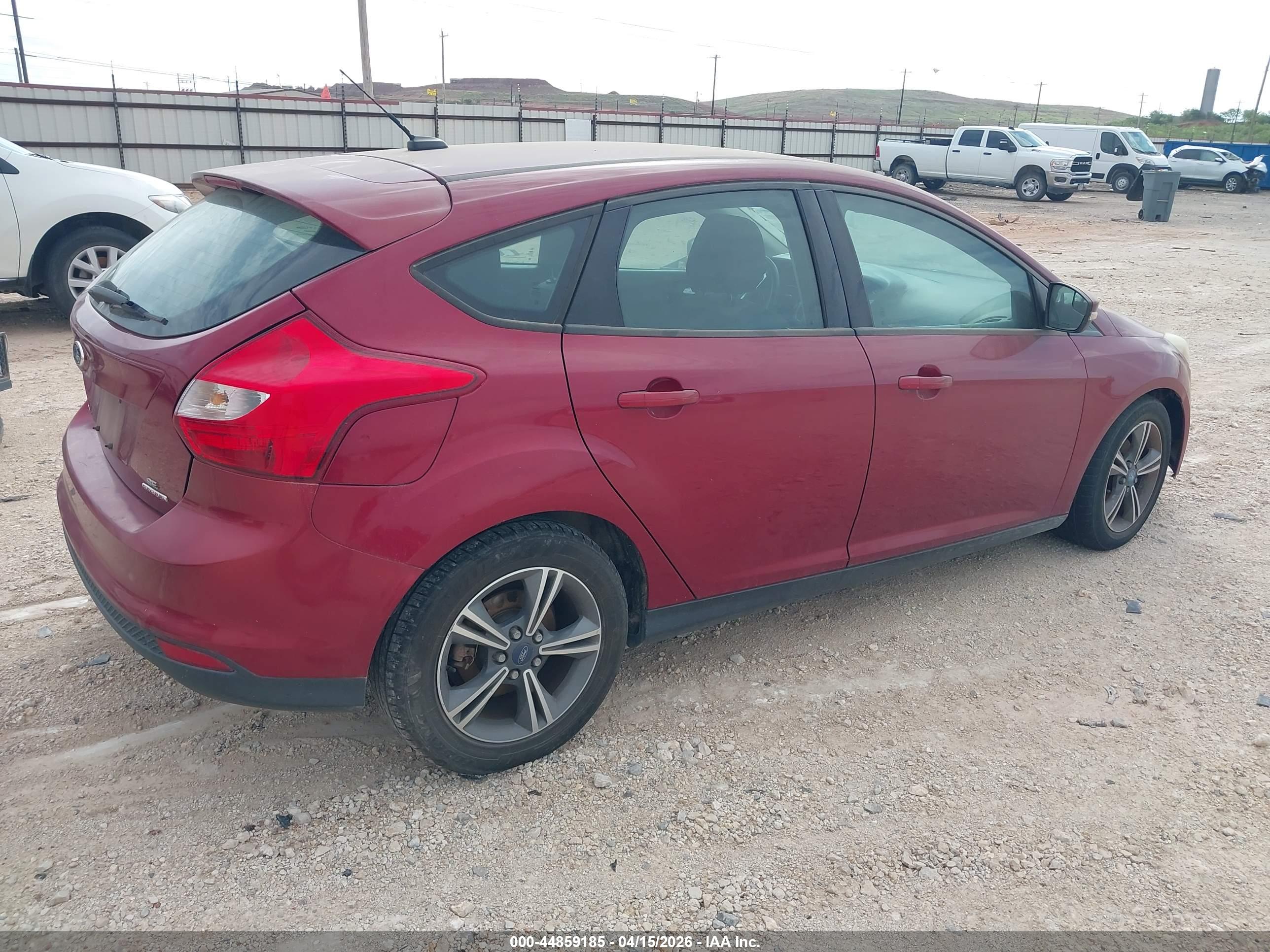 FORD FOCUS image 4