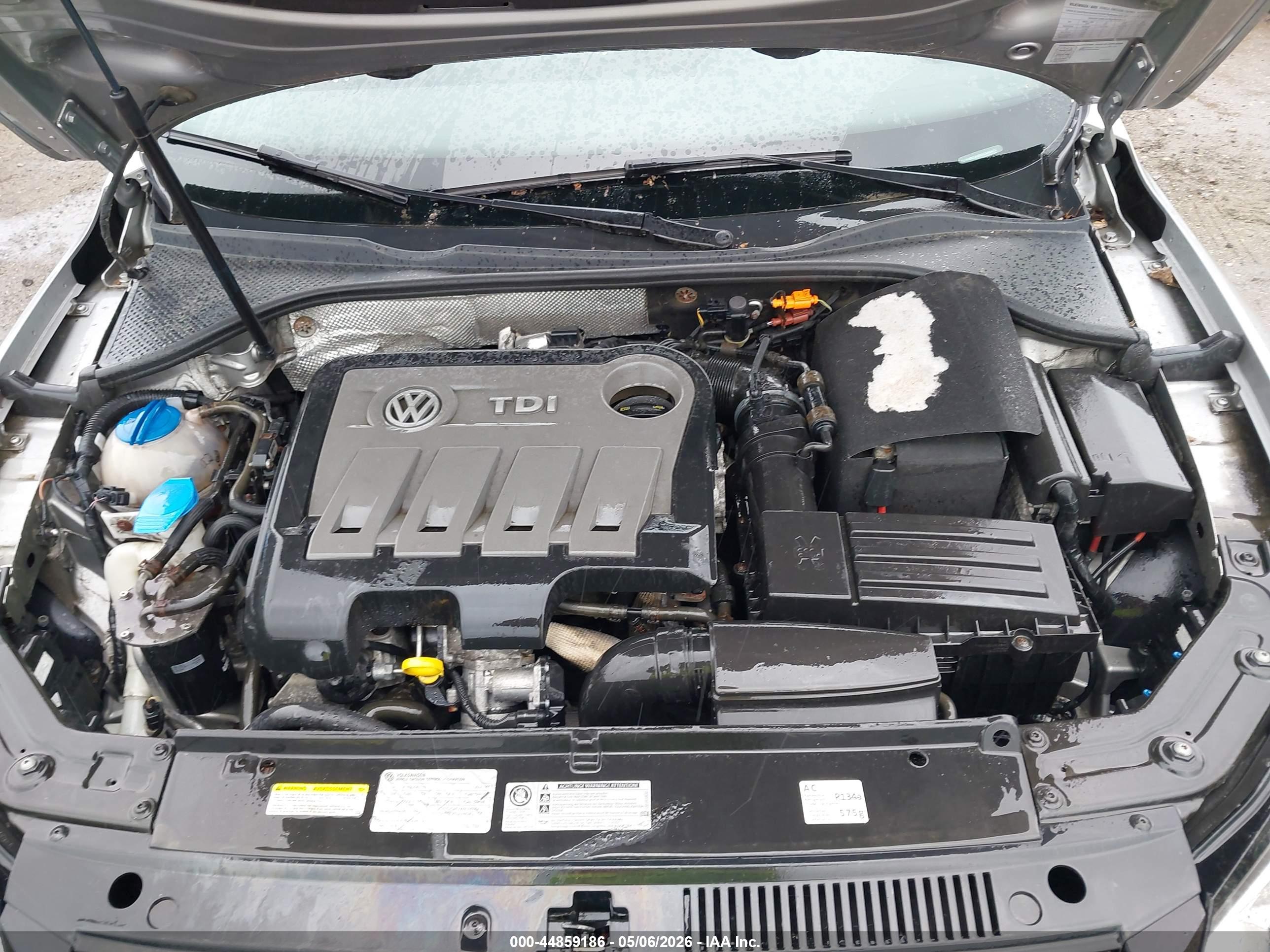 VOLKSWAGEN PASSAT image 10
