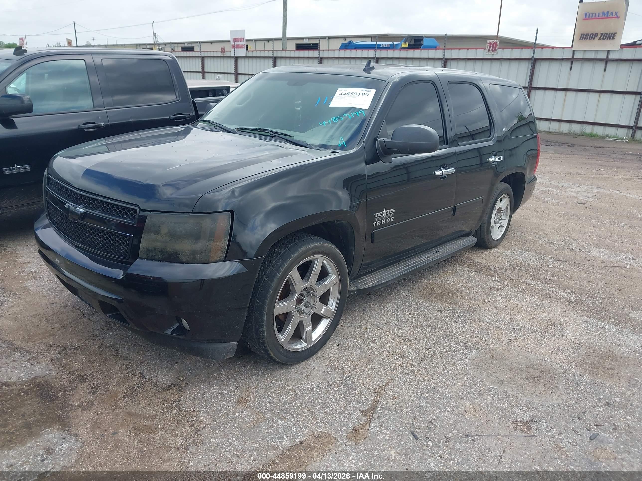 CHEVROLET TAHOE image 2