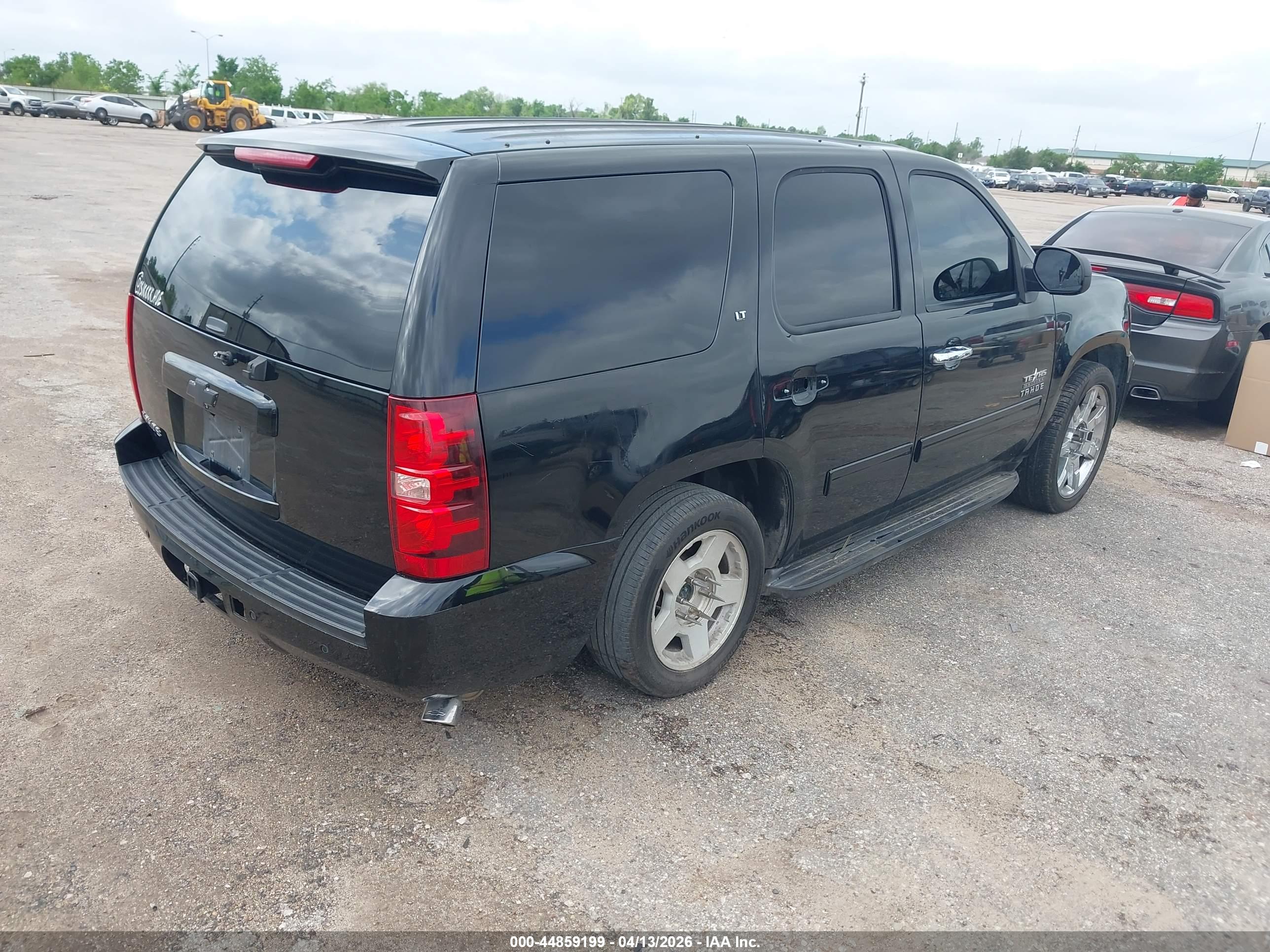 CHEVROLET TAHOE image 4