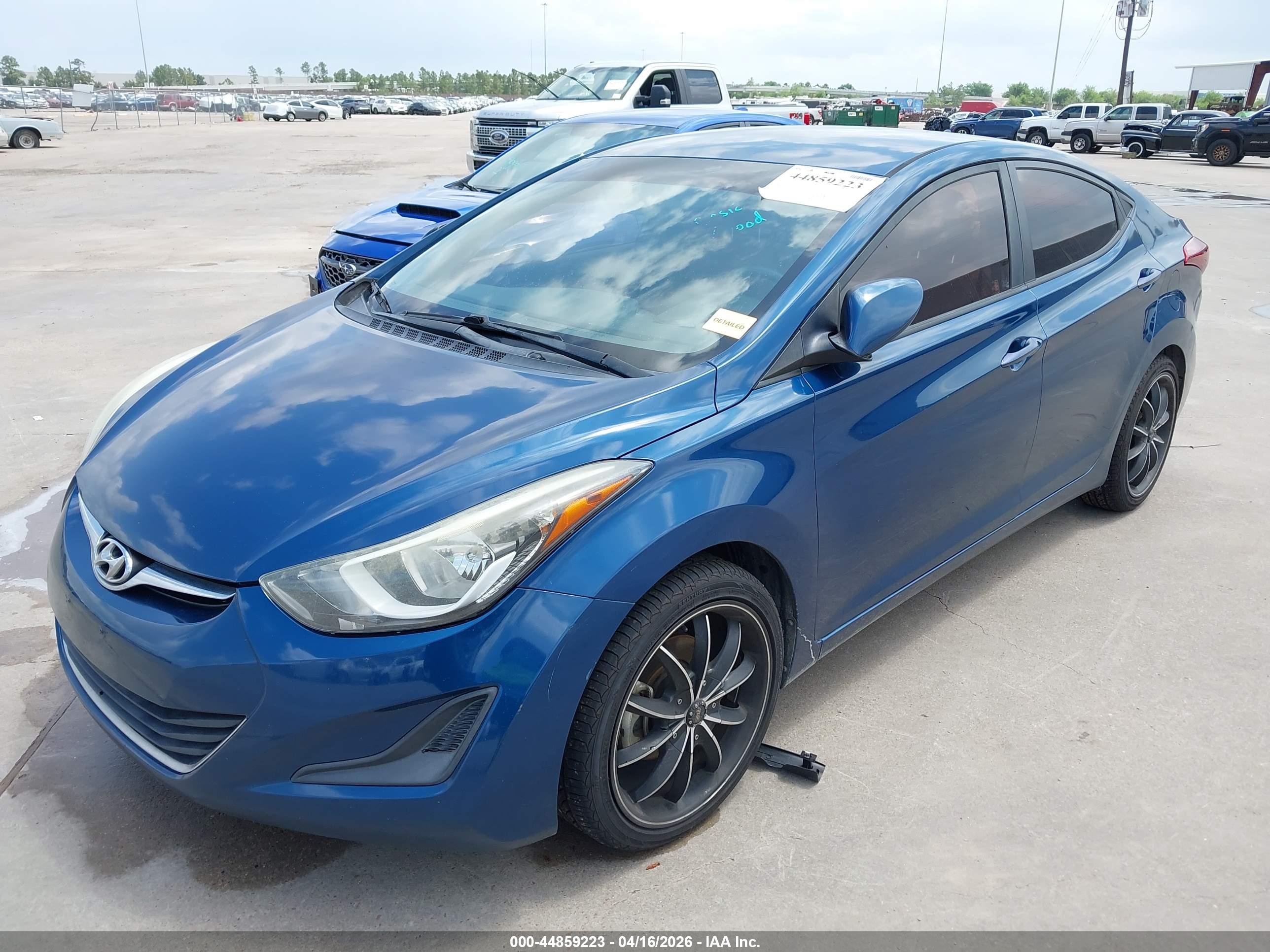 HYUNDAI ELANTRA image 2