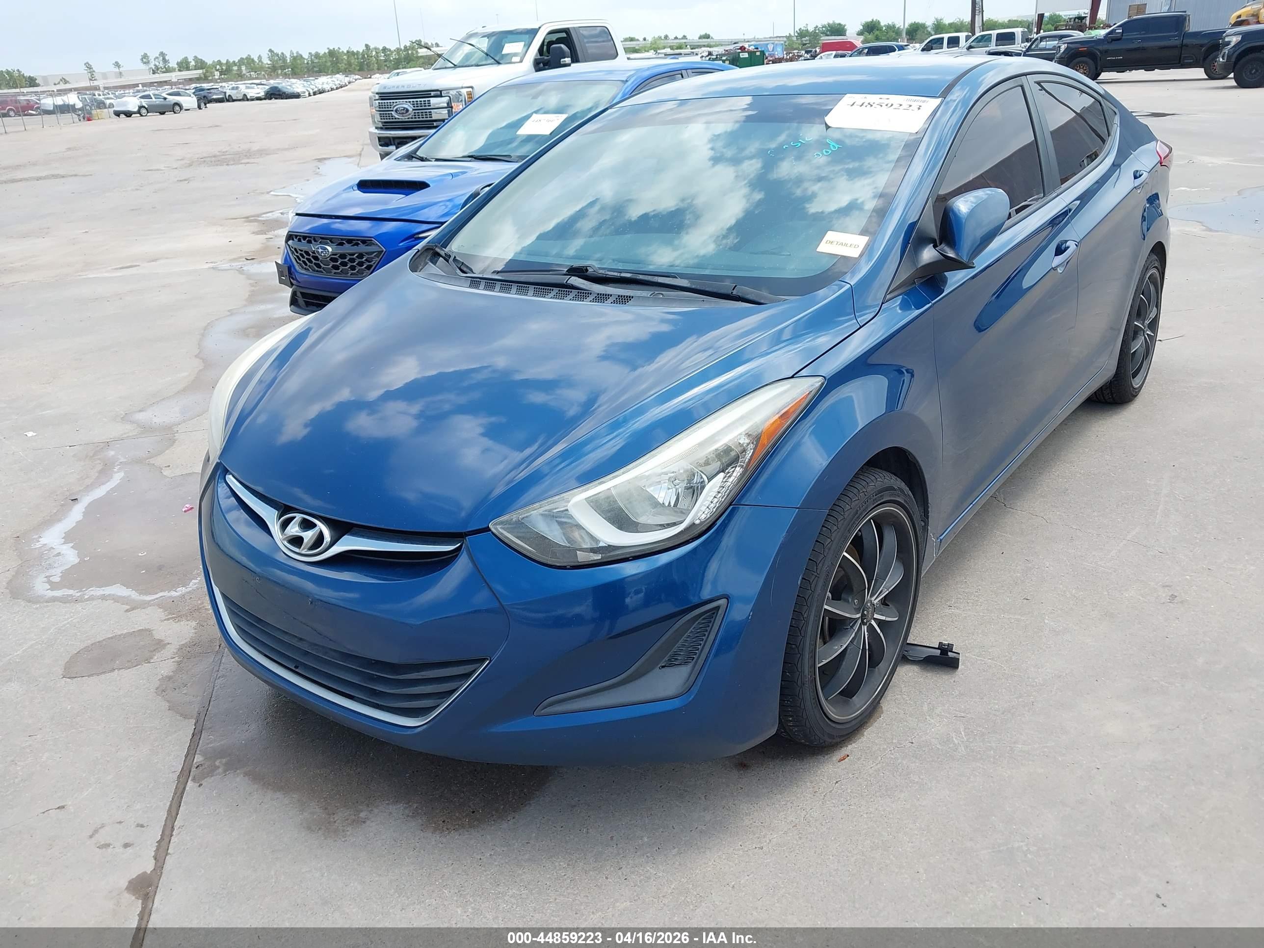 HYUNDAI ELANTRA image 6
