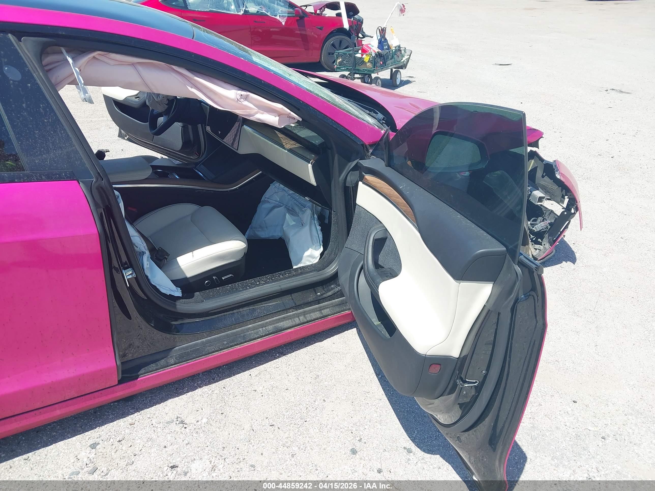 TESLA MODEL image 5