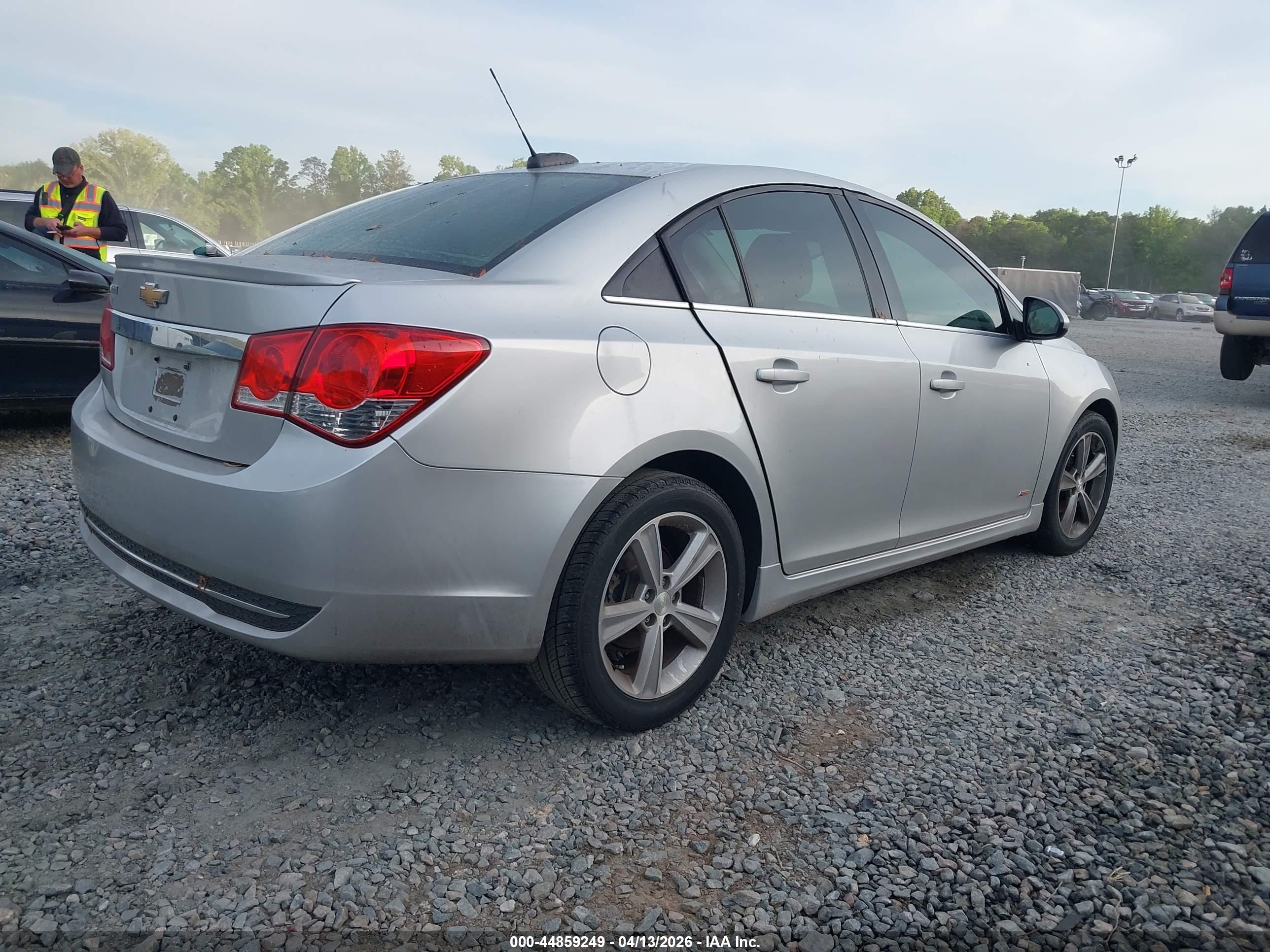 CHEVROLET CRUZE image 4