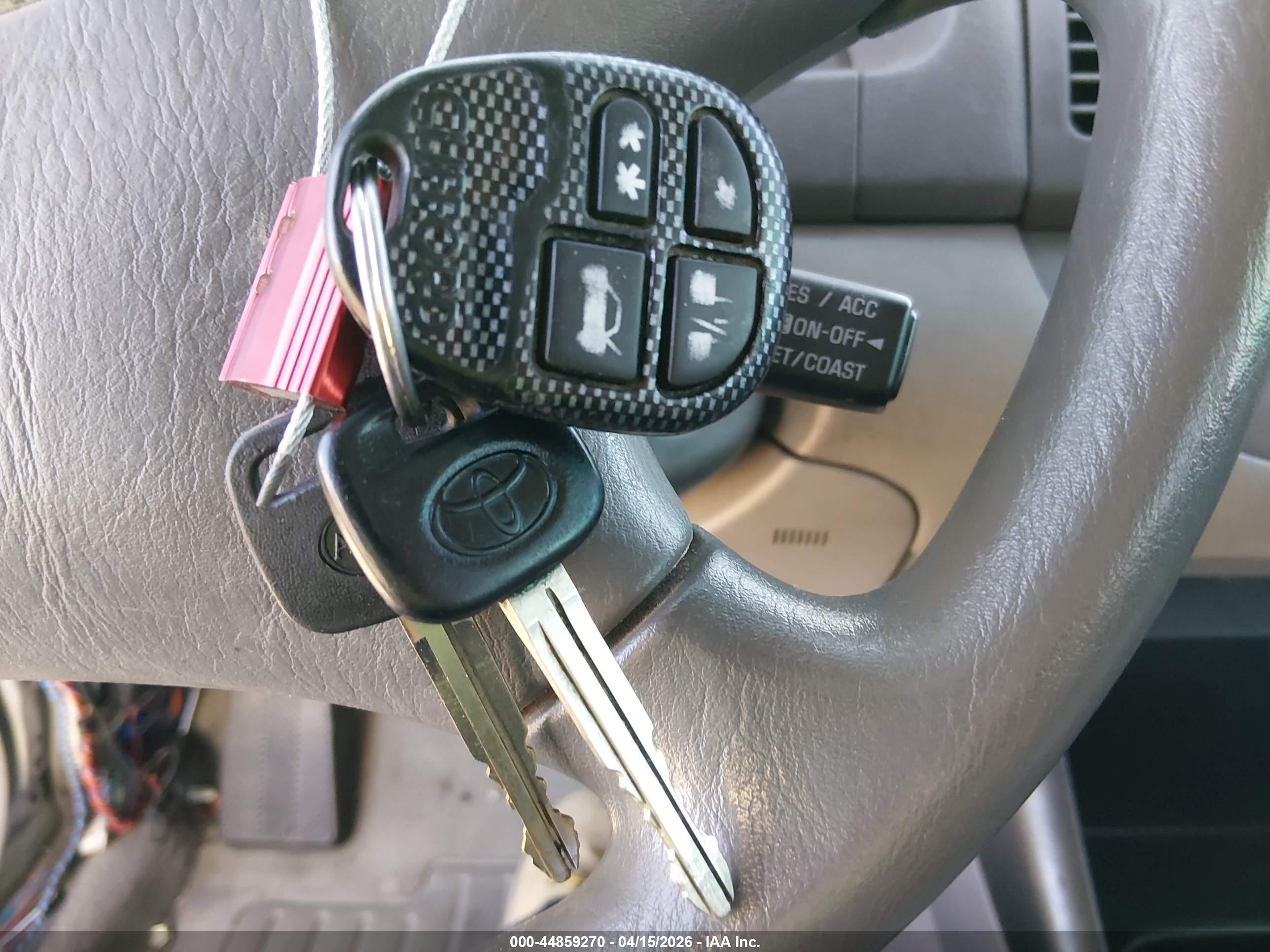 TOYOTA CAMRY image 11