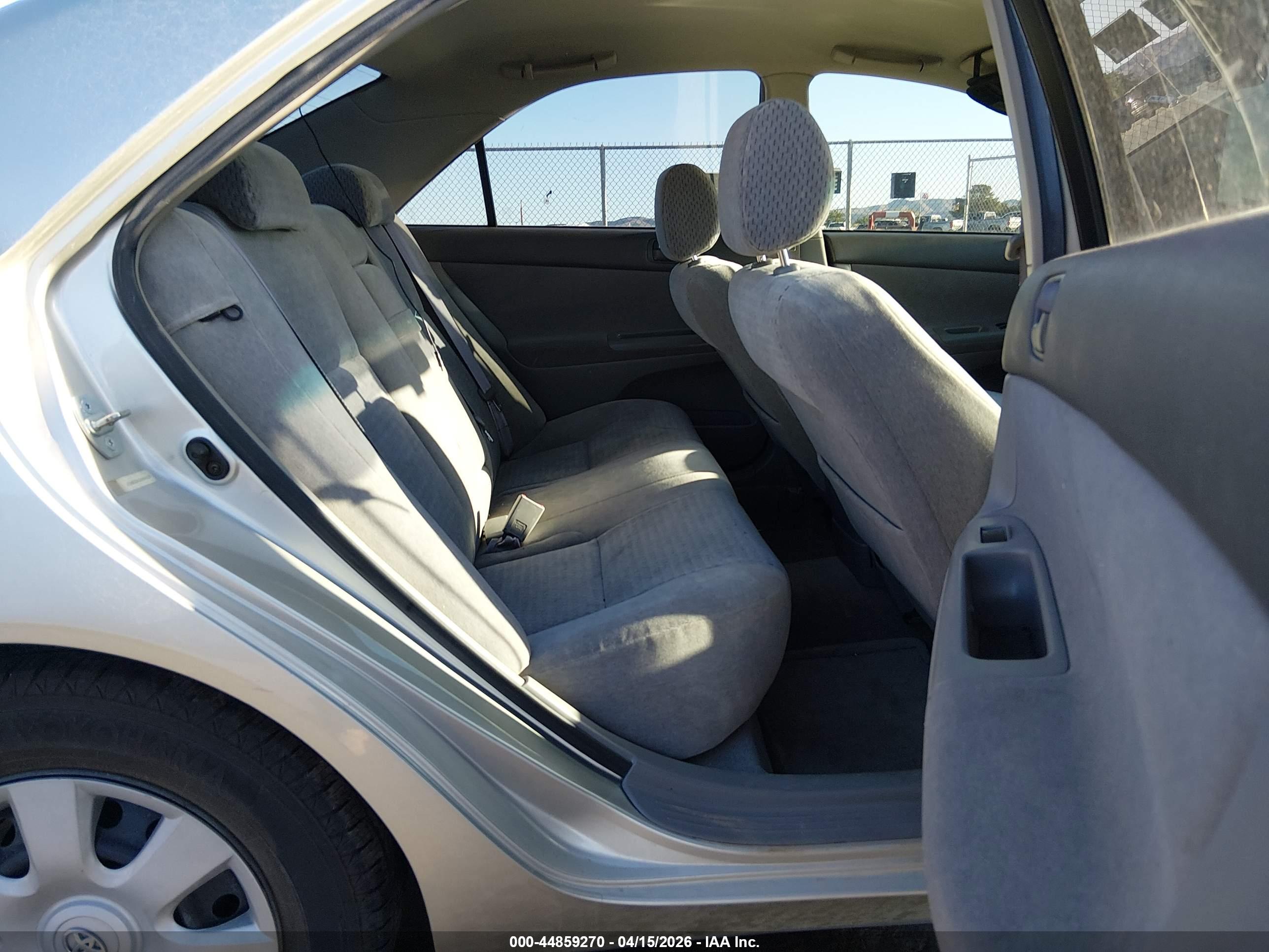 TOYOTA CAMRY image 8