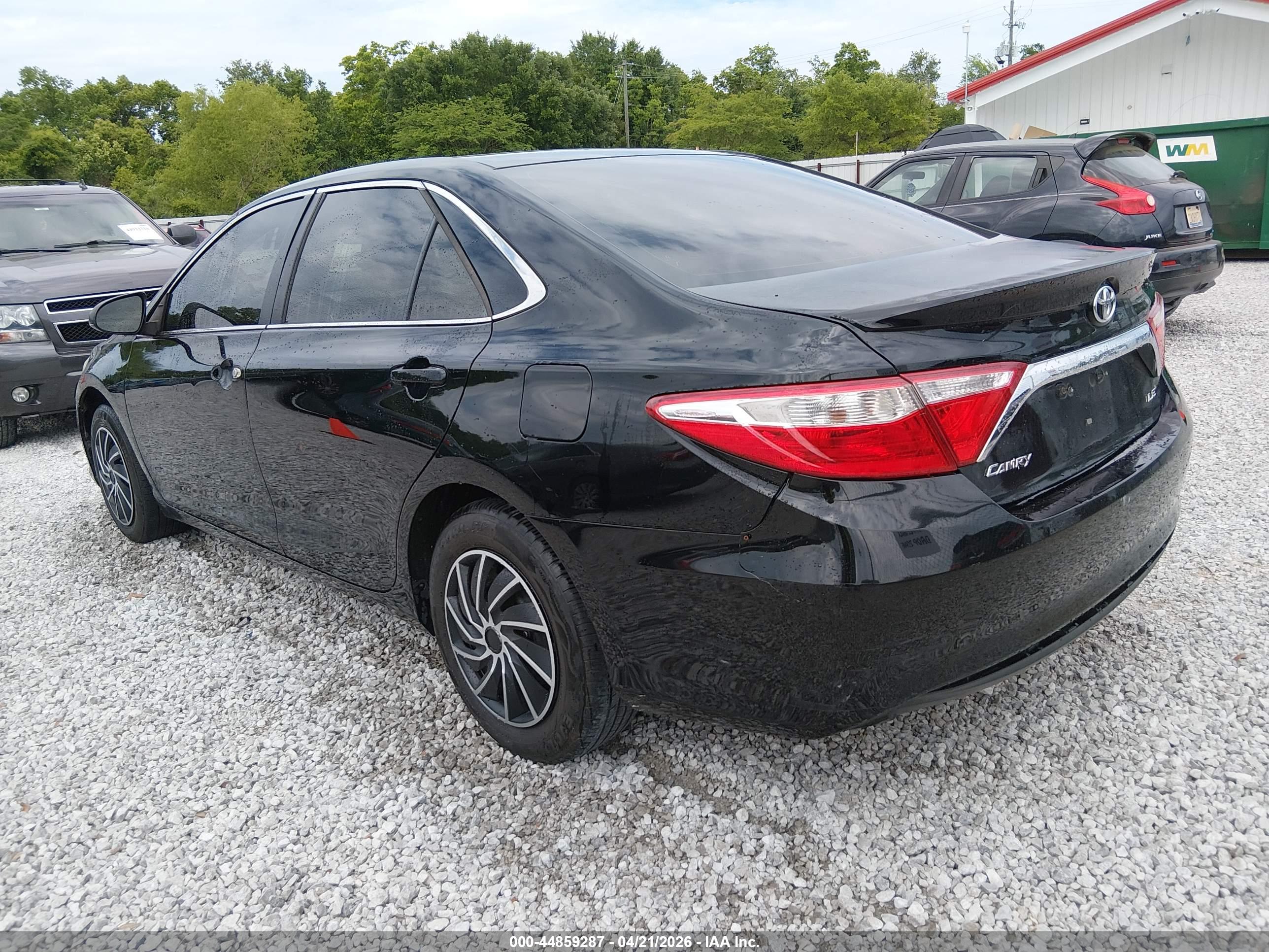 TOYOTA CAMRY image 3
