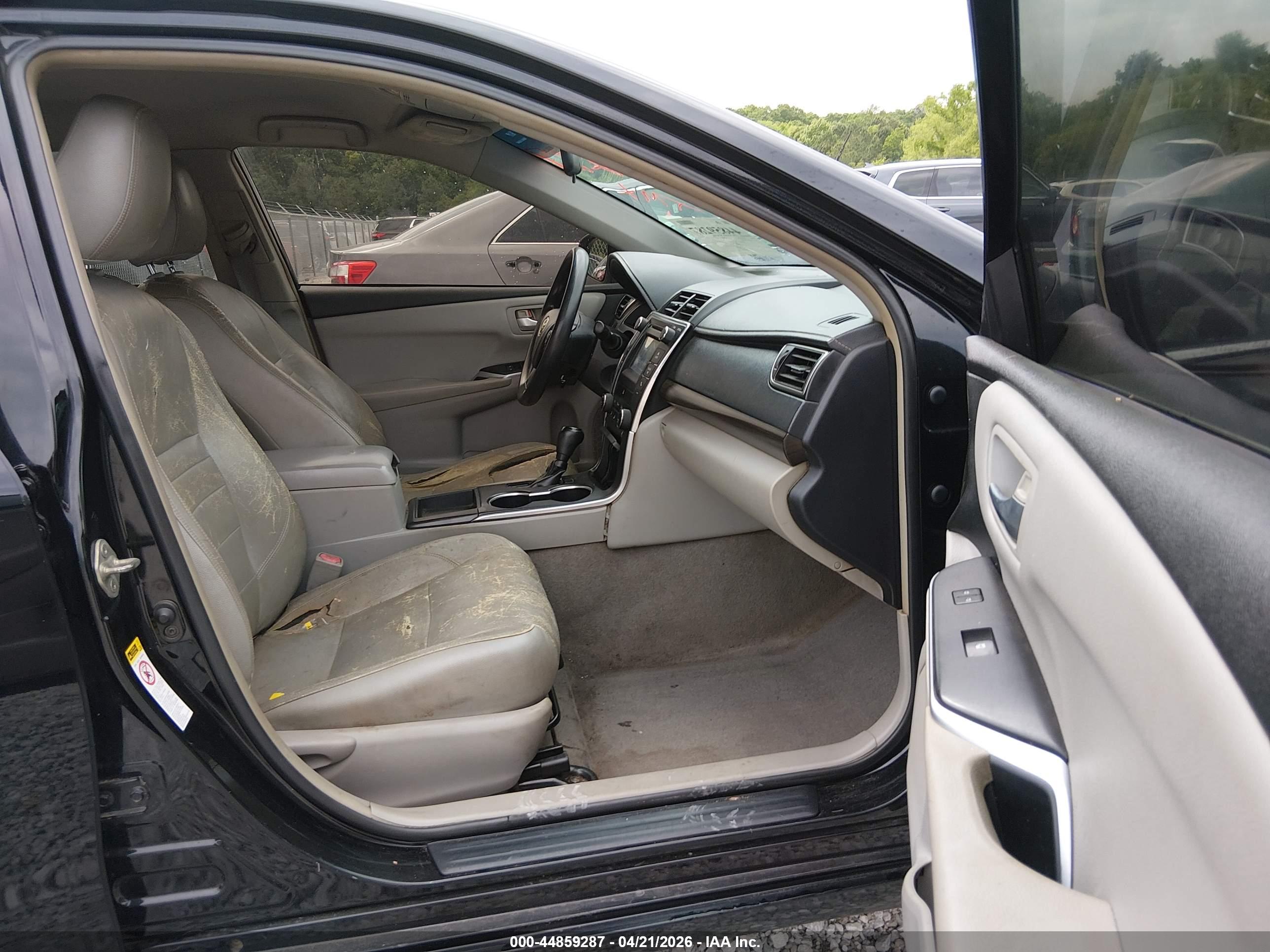 TOYOTA CAMRY image 5