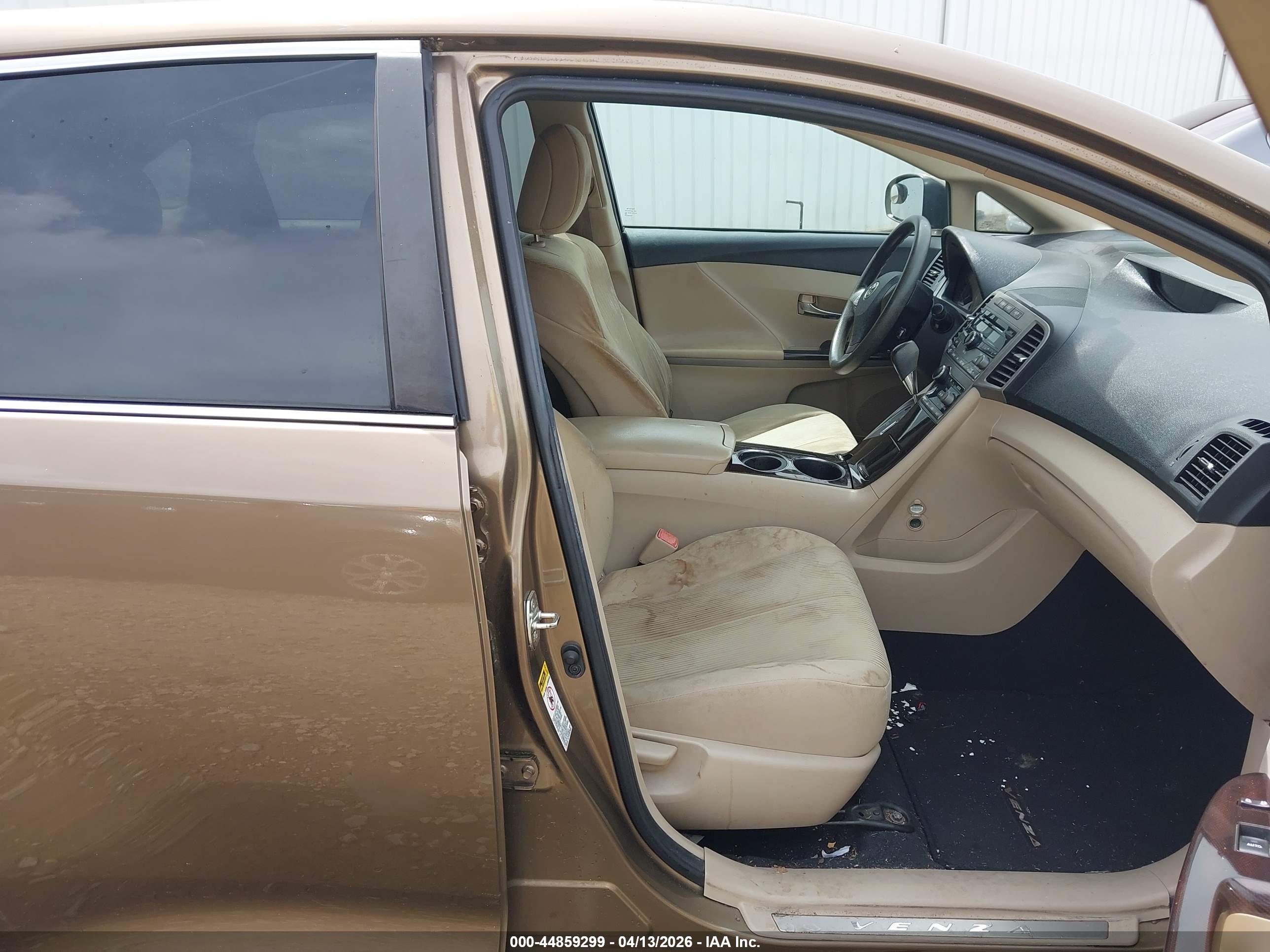 TOYOTA VENZA image 5