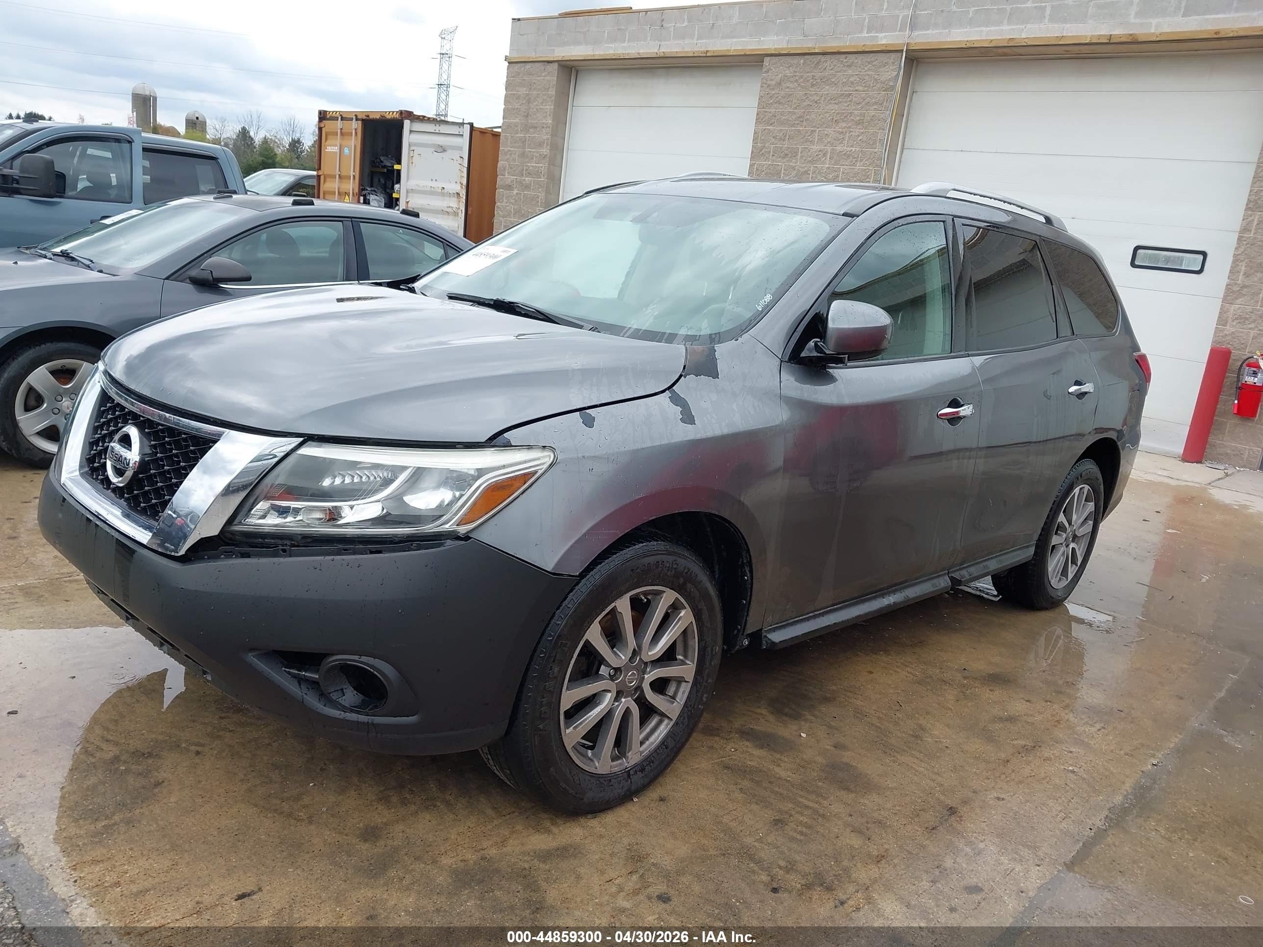 NISSAN PATHFINDER image 2