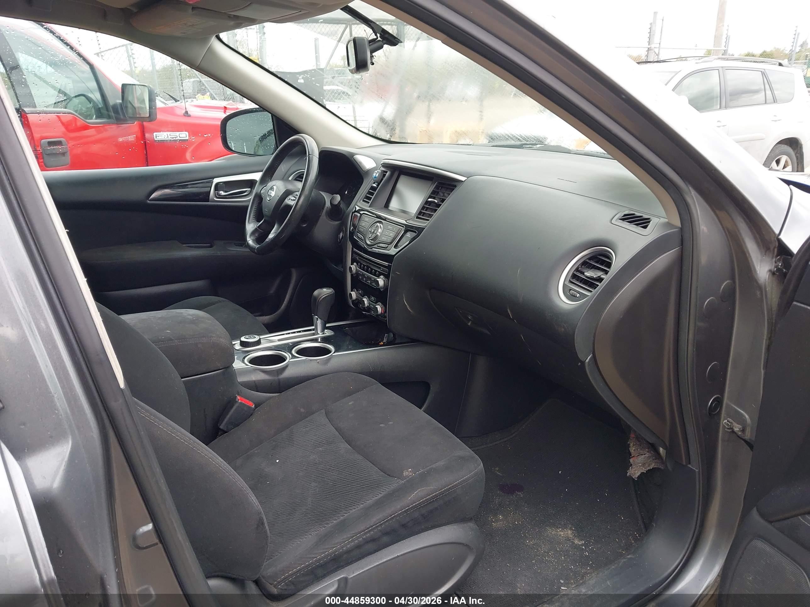 NISSAN PATHFINDER image 5