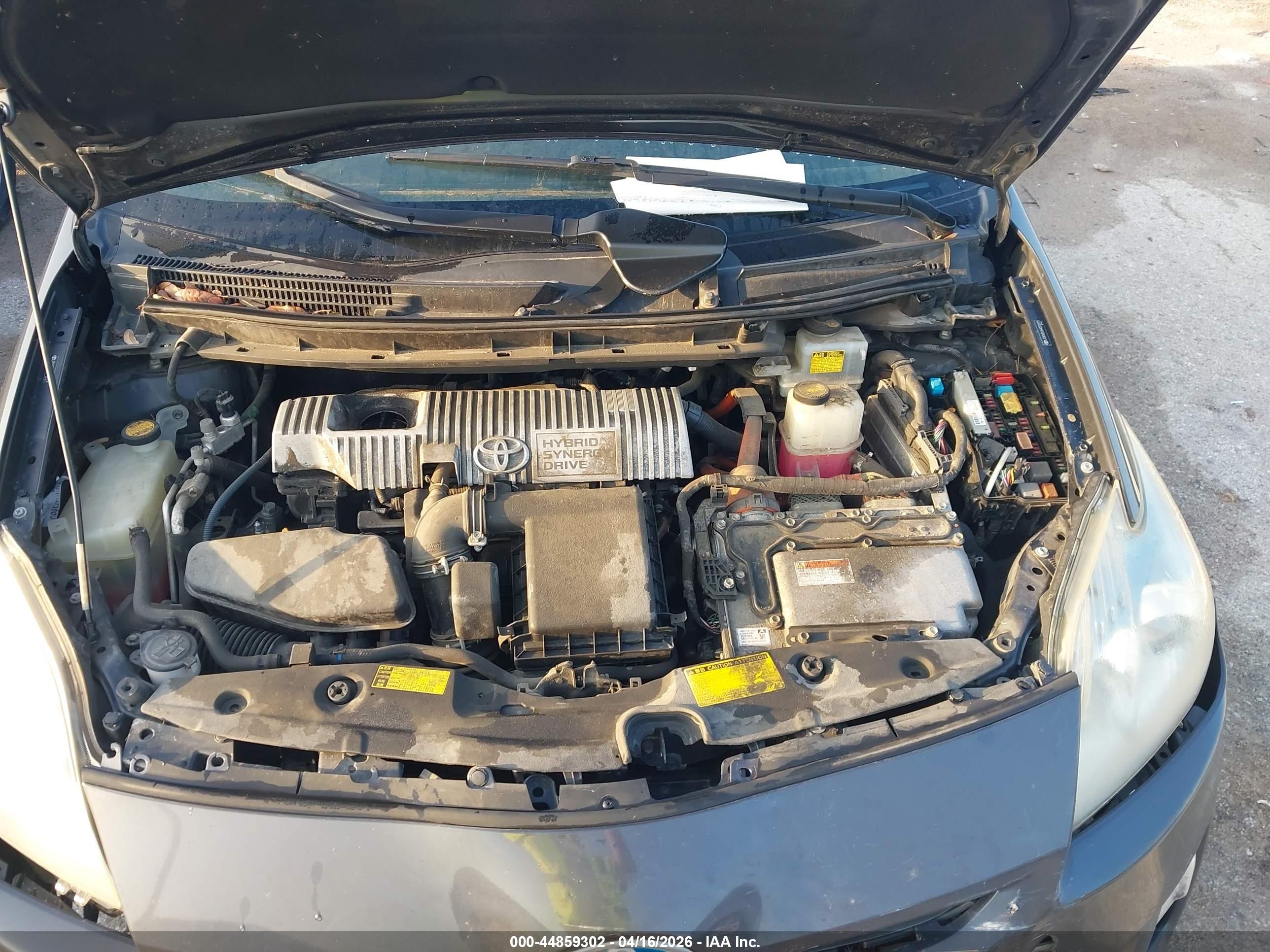TOYOTA PRIUS image 10