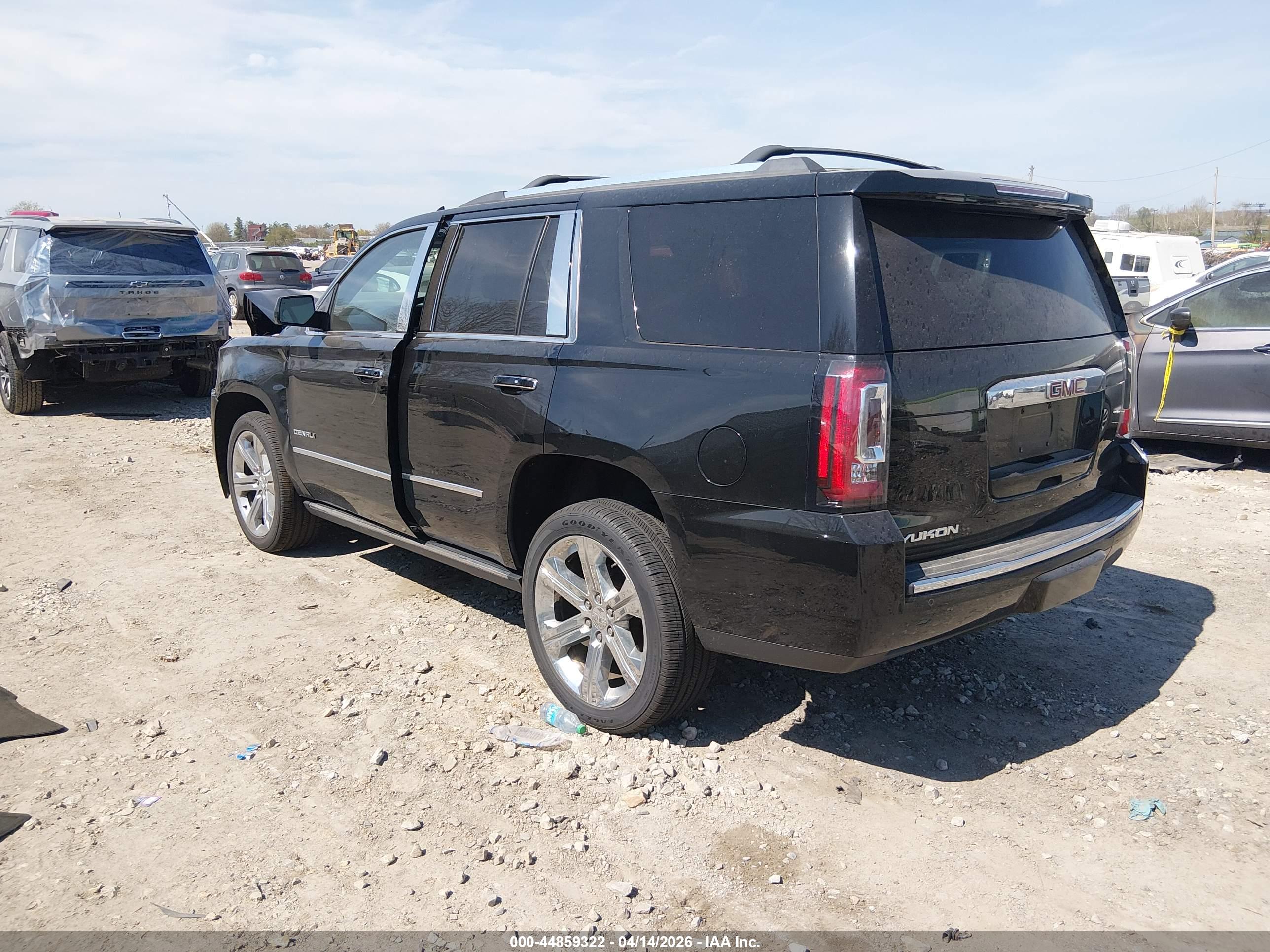 GMC YUKON image 3