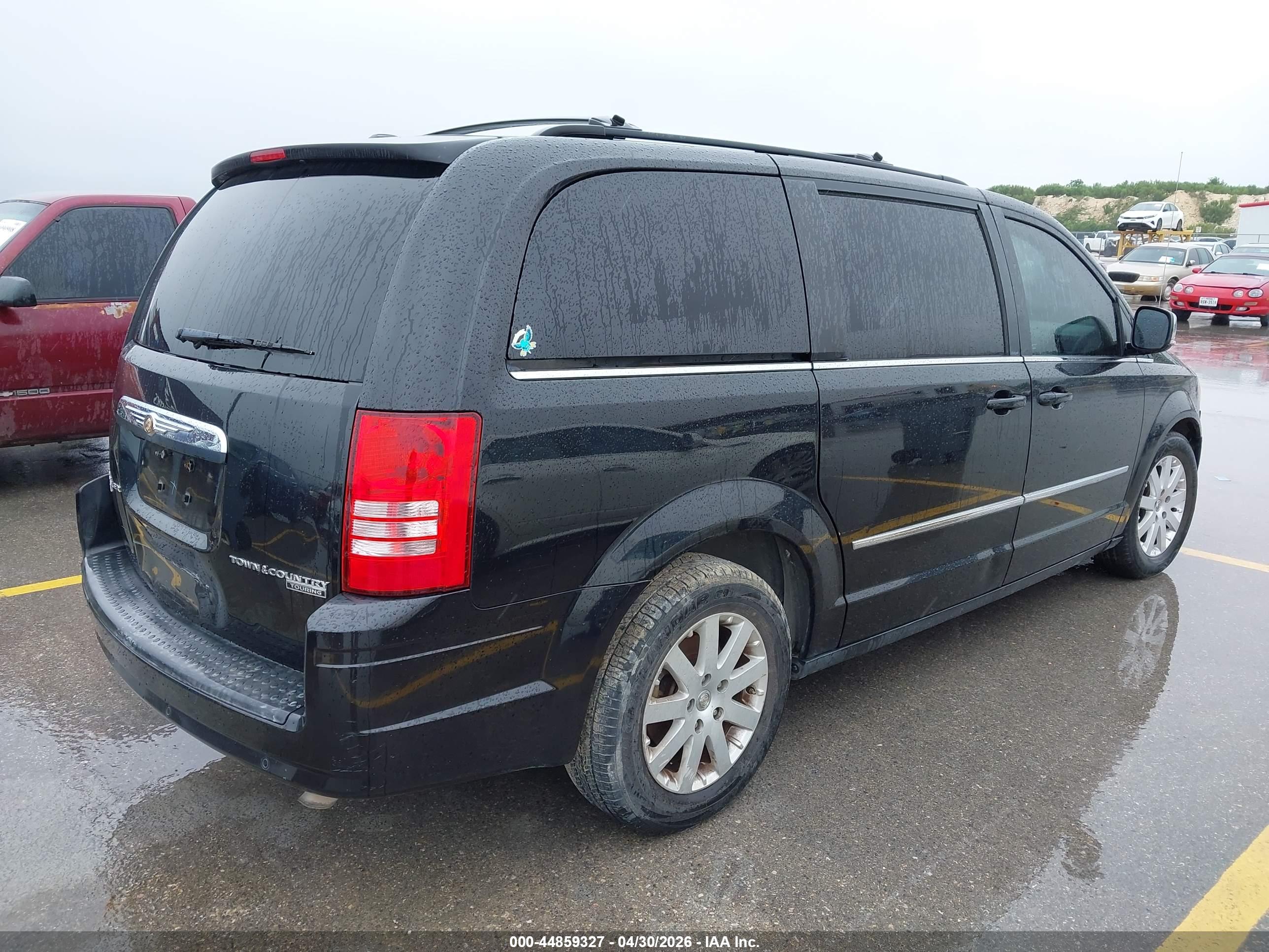 CHRYSLER TOWN image 4