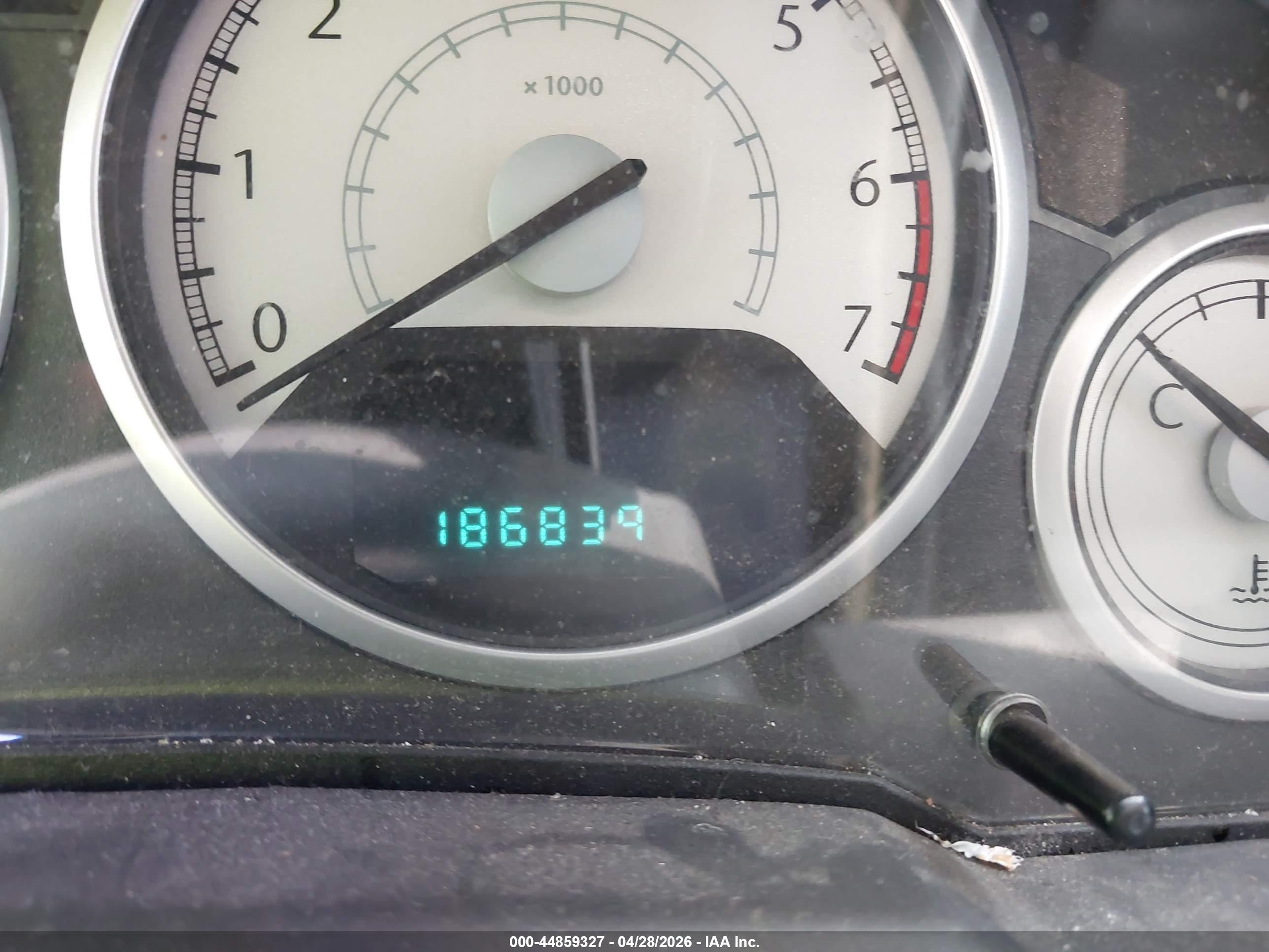 CHRYSLER TOWN image 7