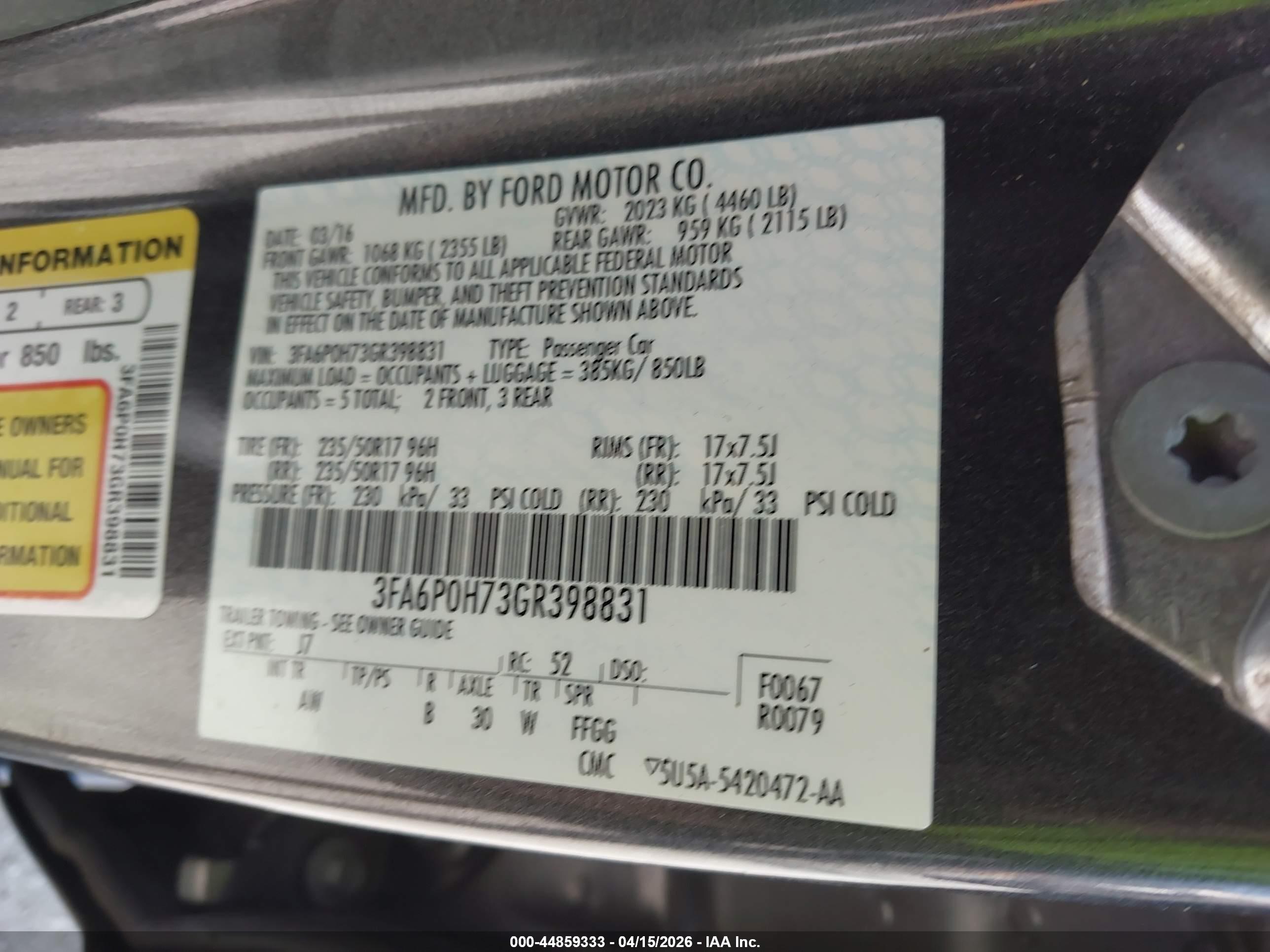 FORD FUSION image 9