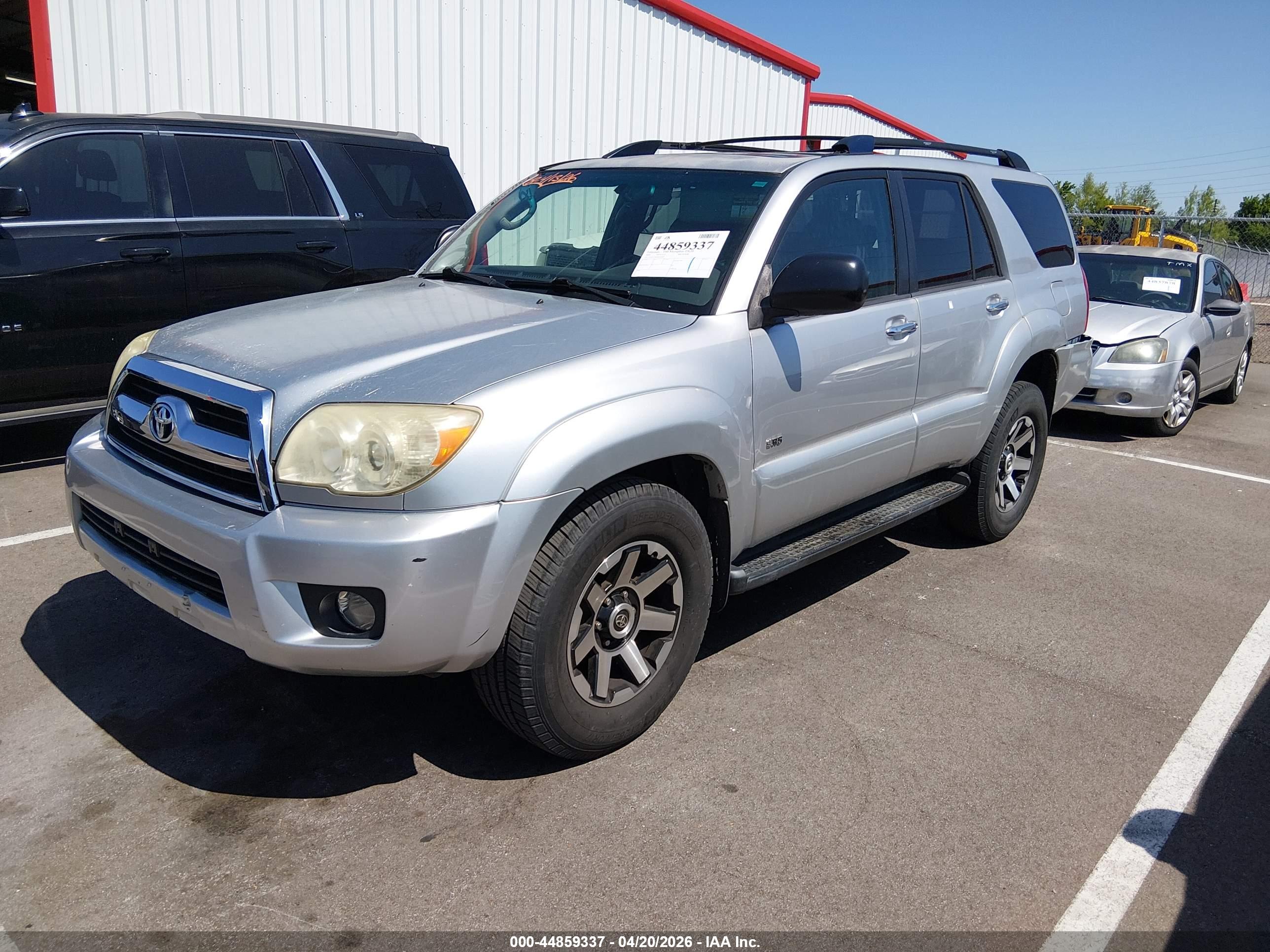 TOYOTA 4RUNNER image 2