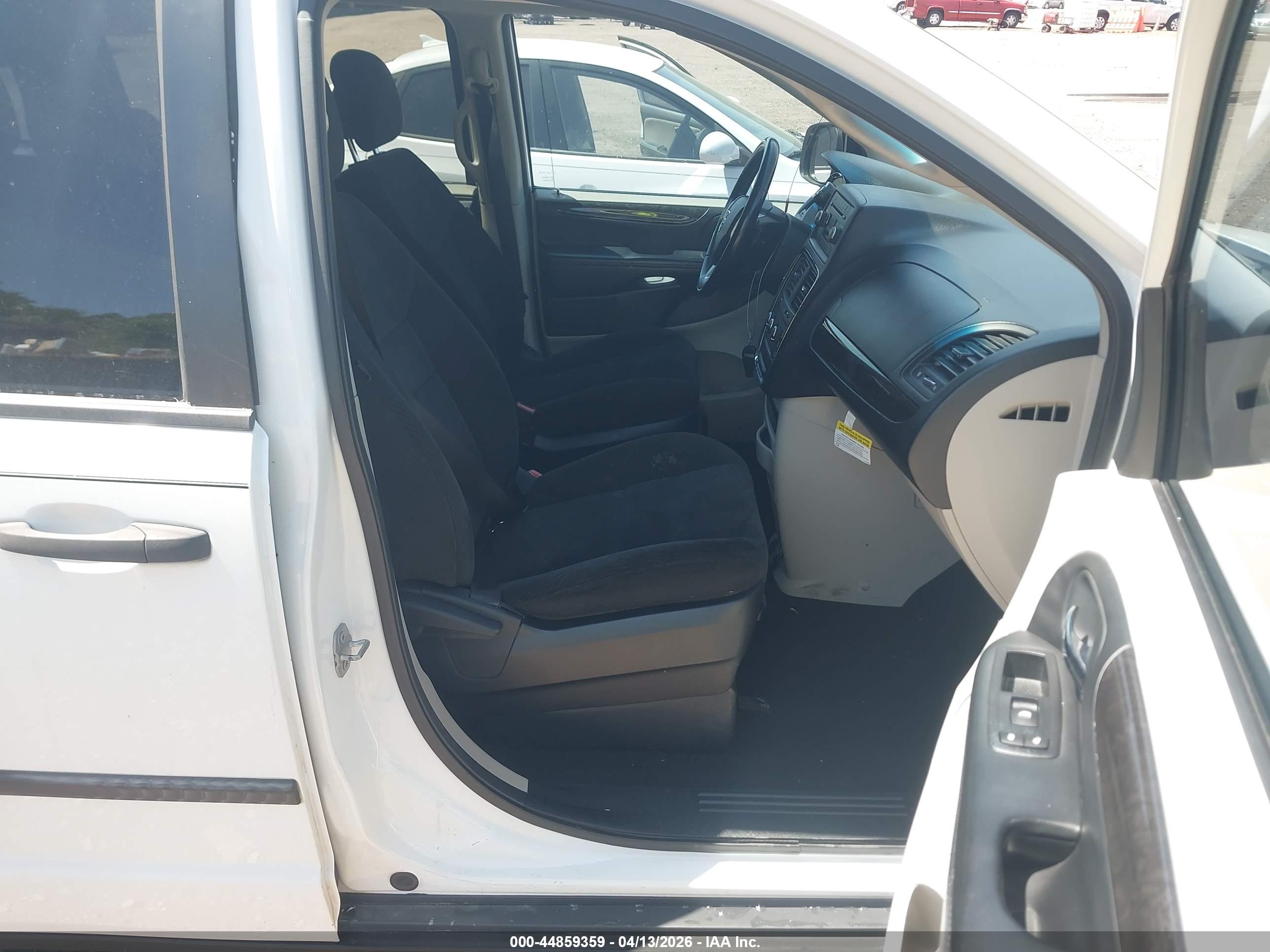 DODGE GRAND image 5