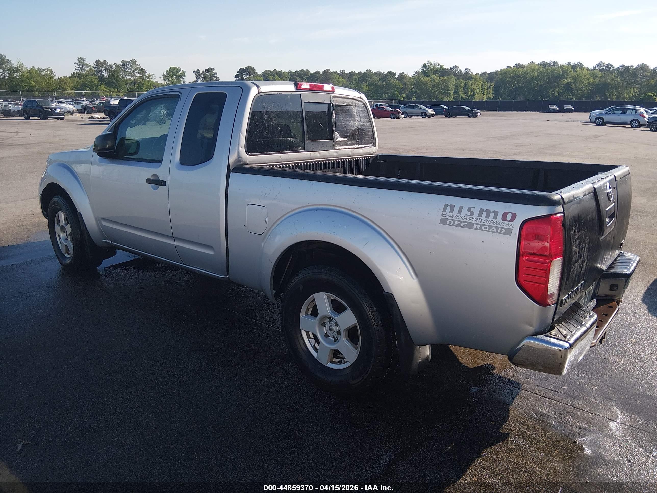 NISSAN FRONTIER image 3