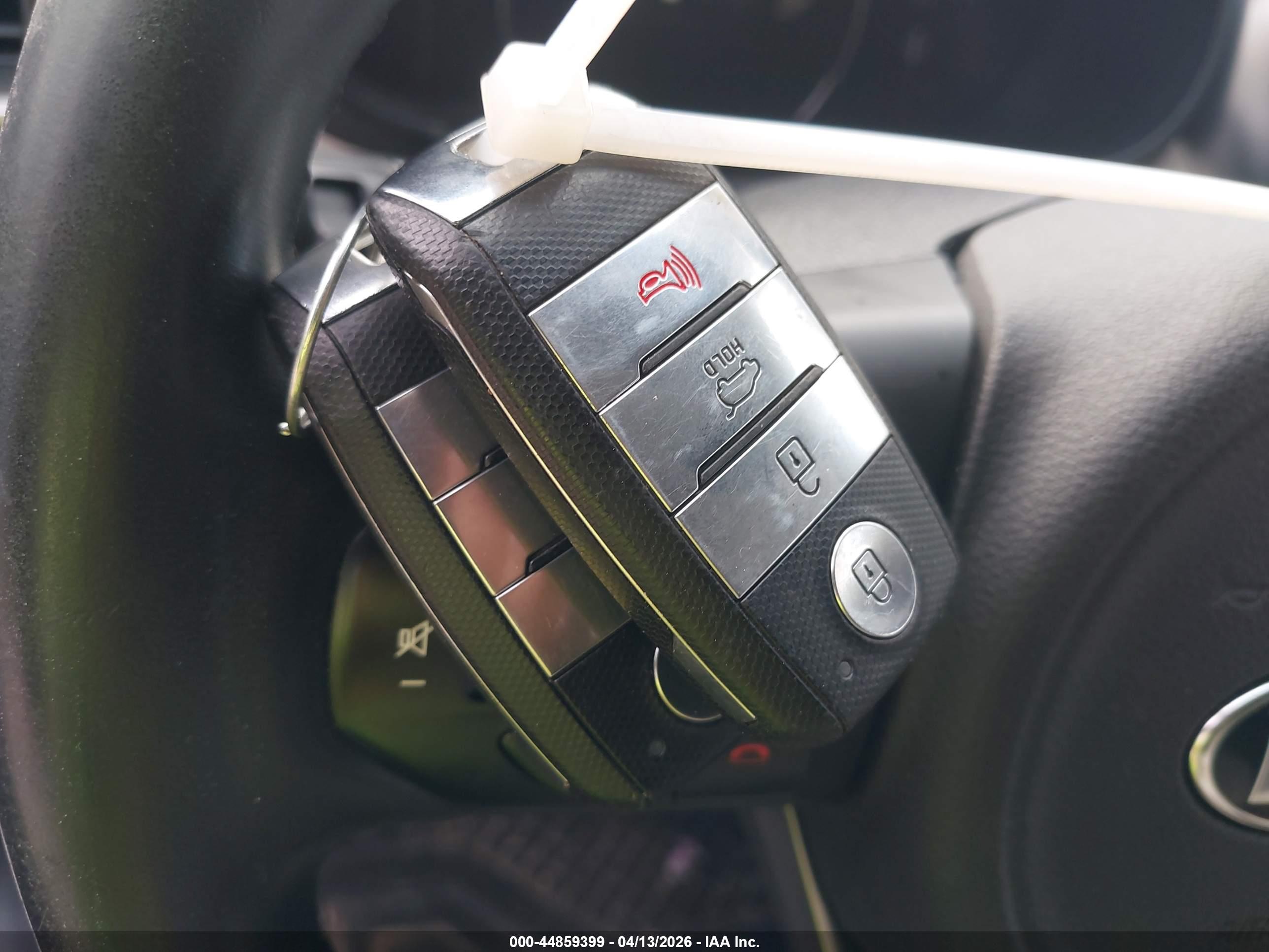 KIA SORENTO image 11