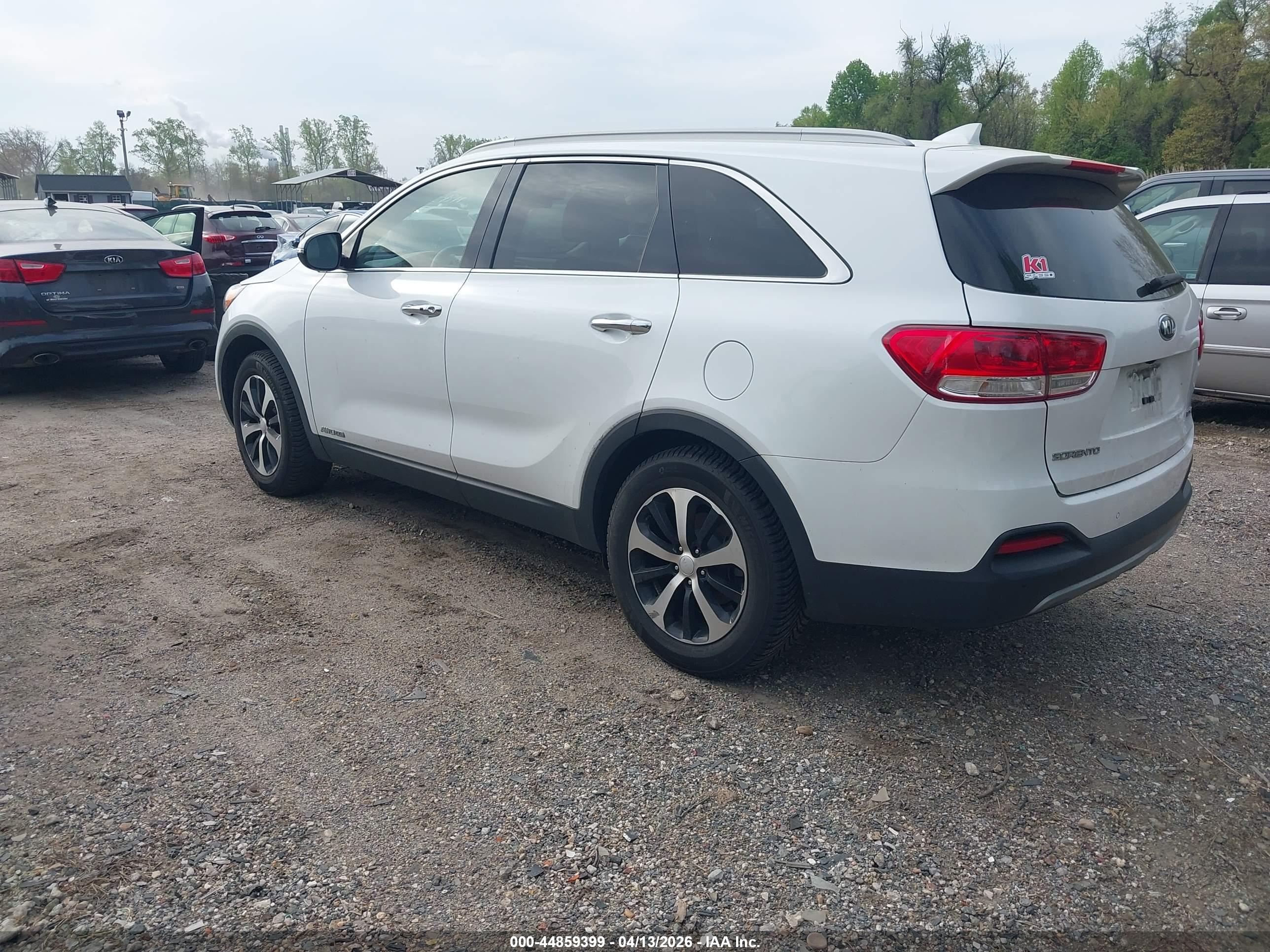 KIA SORENTO image 3