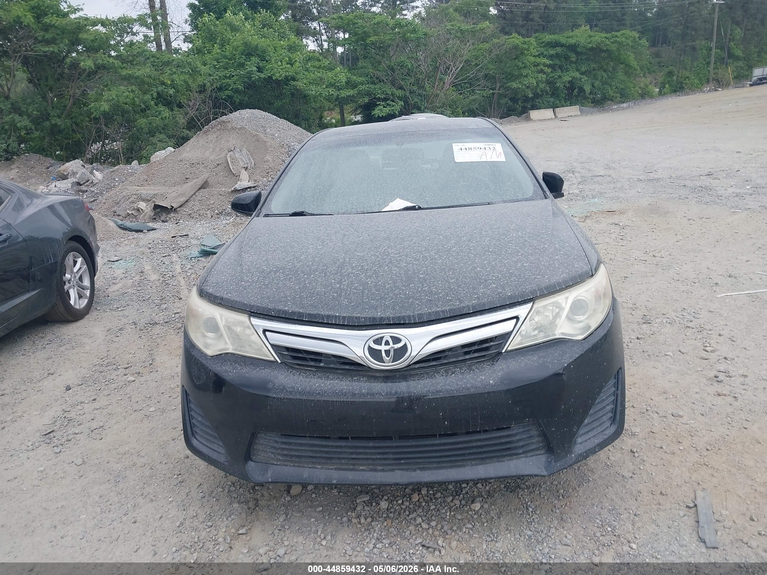 TOYOTA CAMRY image 6