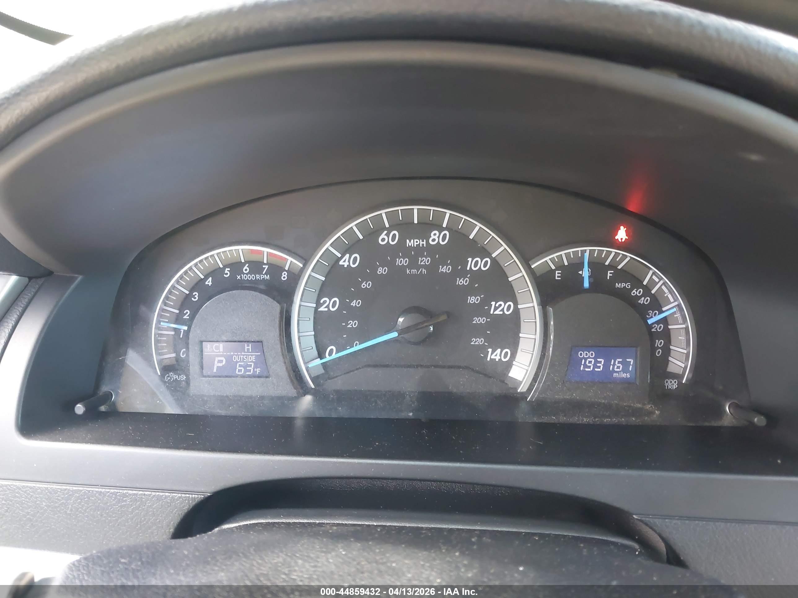 TOYOTA CAMRY image 7