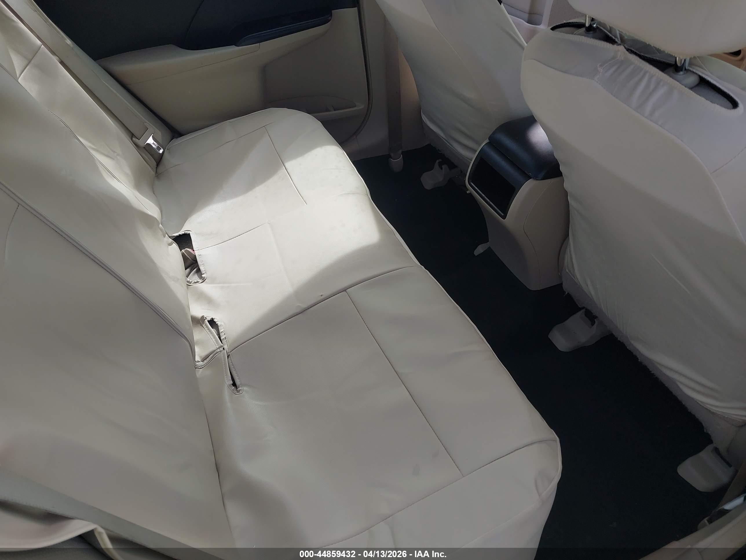 TOYOTA CAMRY image 8