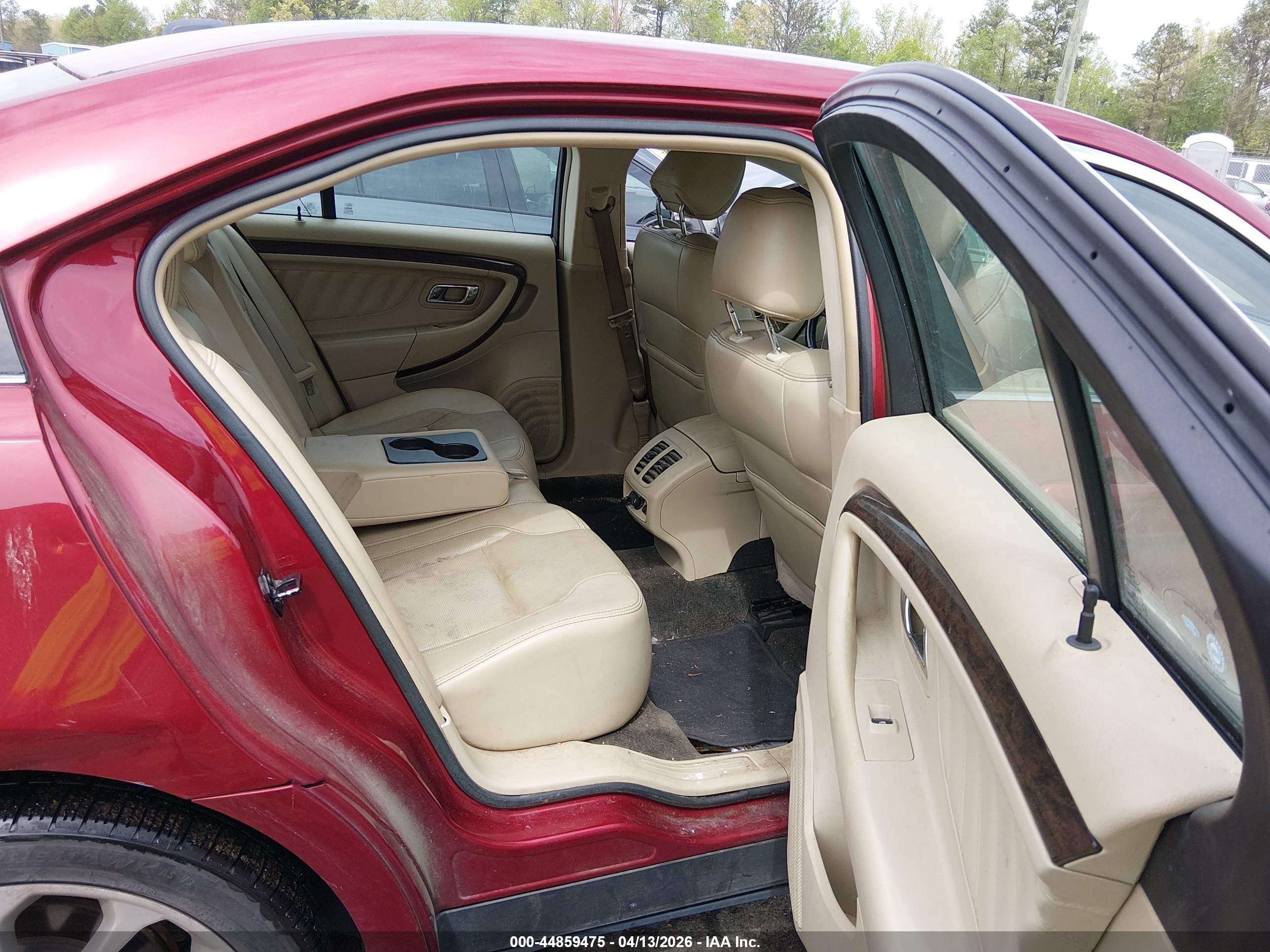 FORD TAURUS image 8