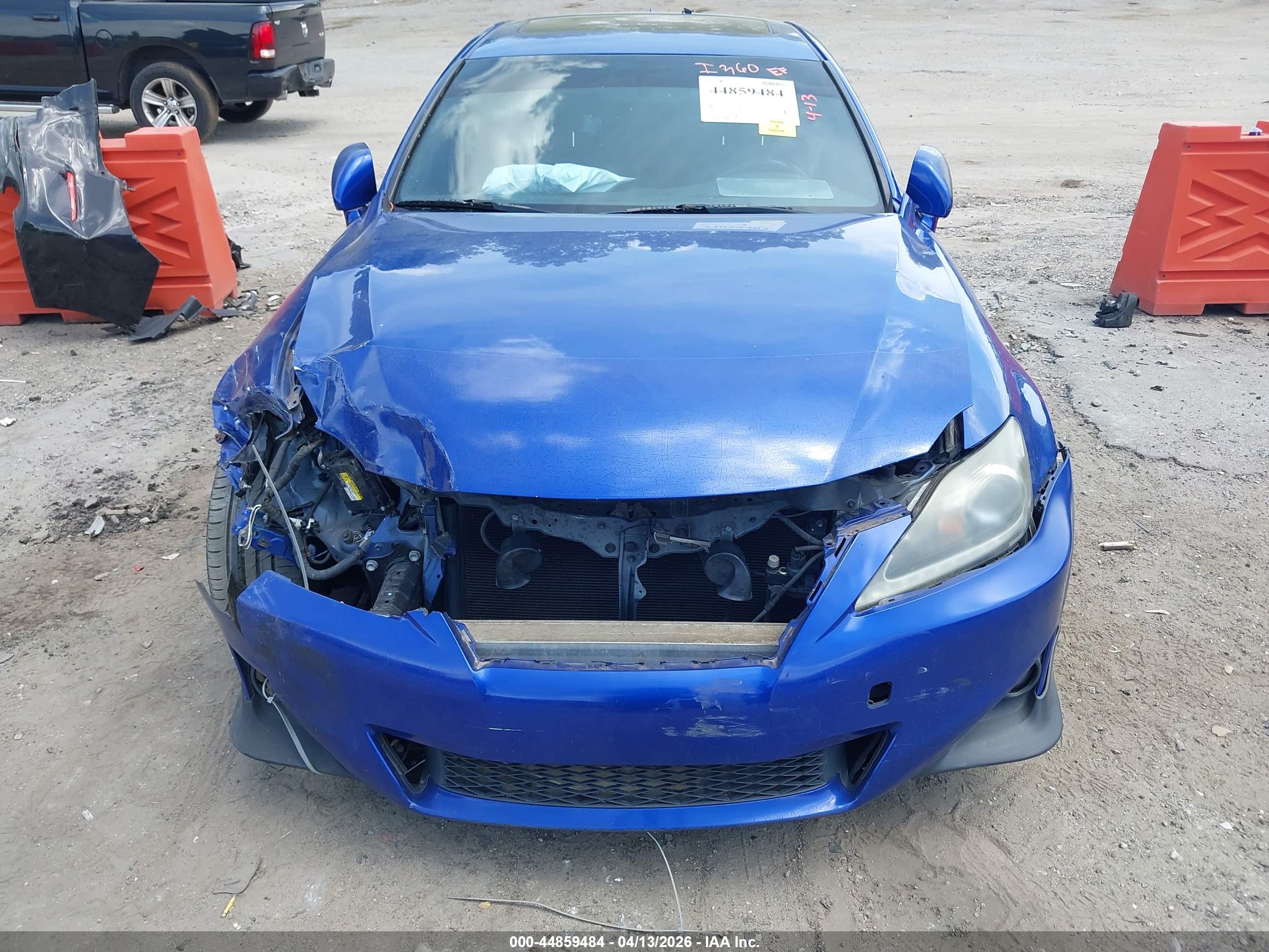 LEXUS IS image 6