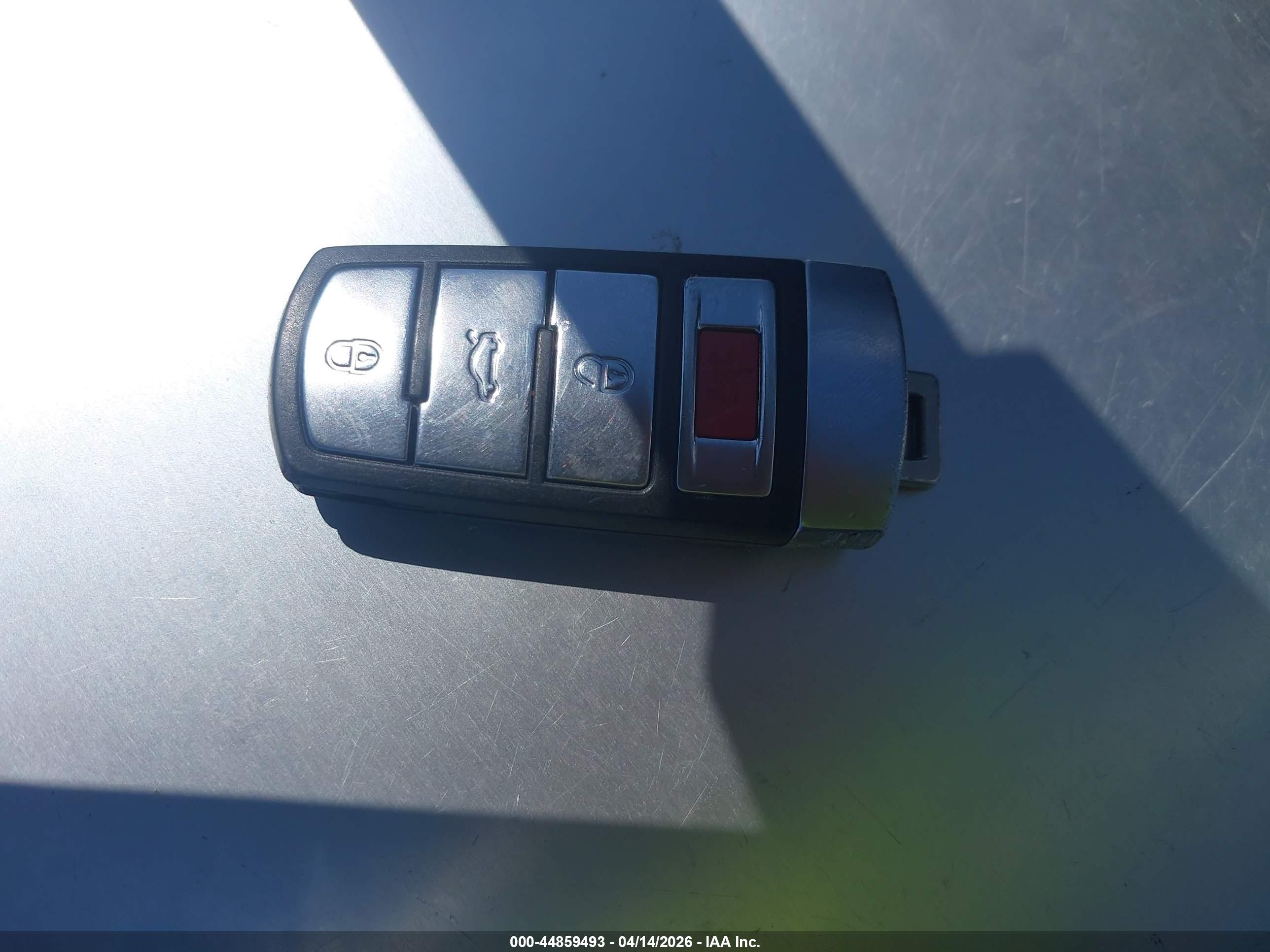VOLKSWAGEN CC image 11