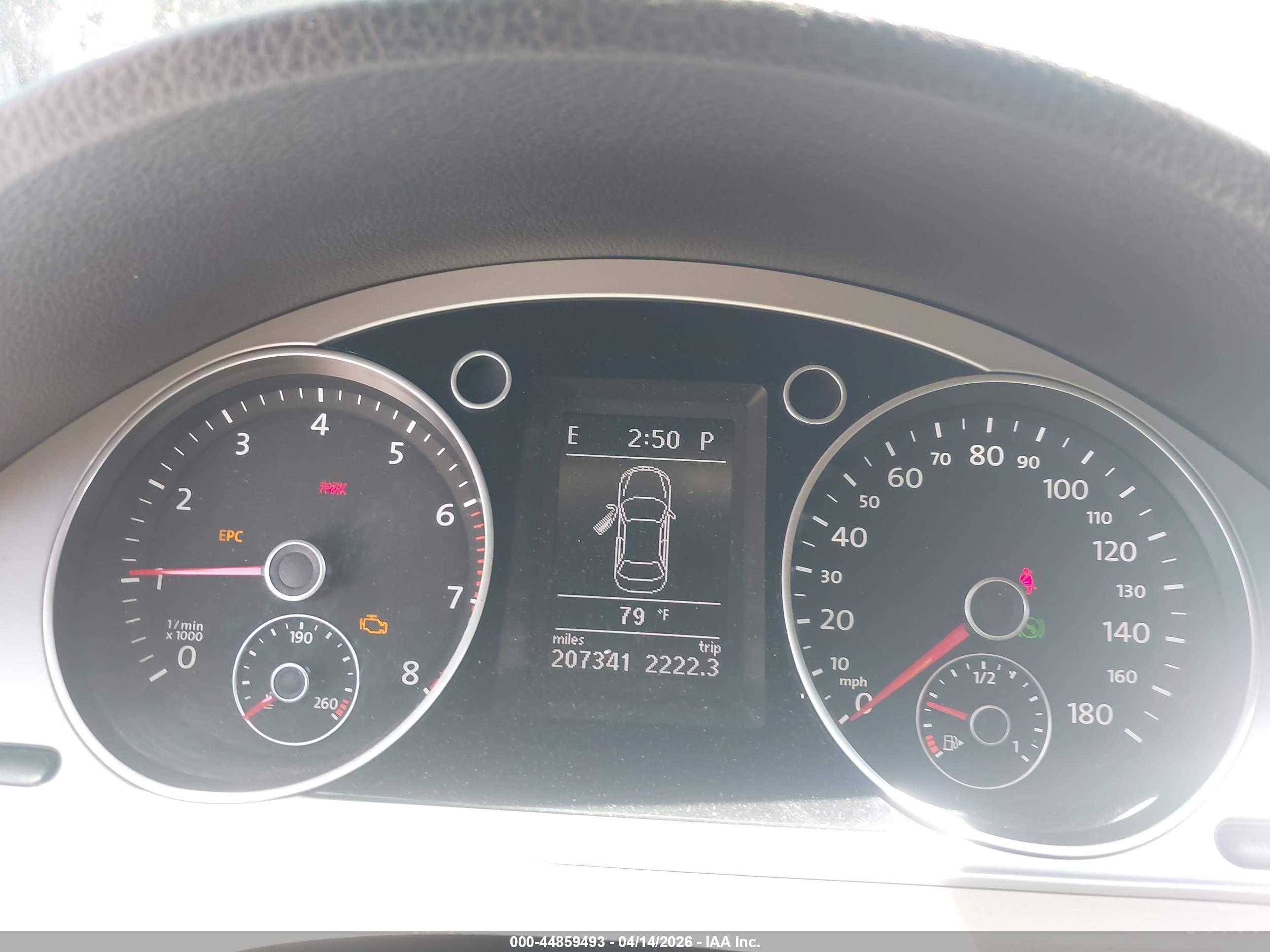 VOLKSWAGEN CC image 7