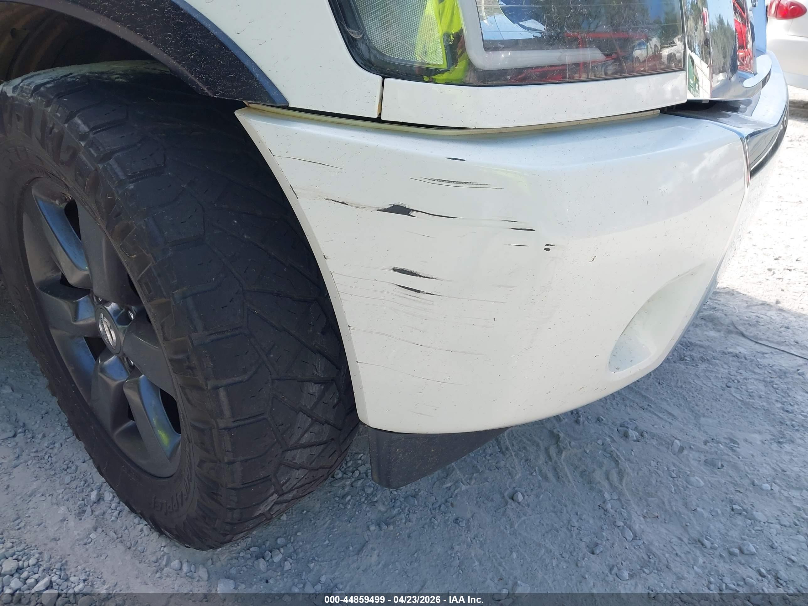 NISSAN TITAN image 6