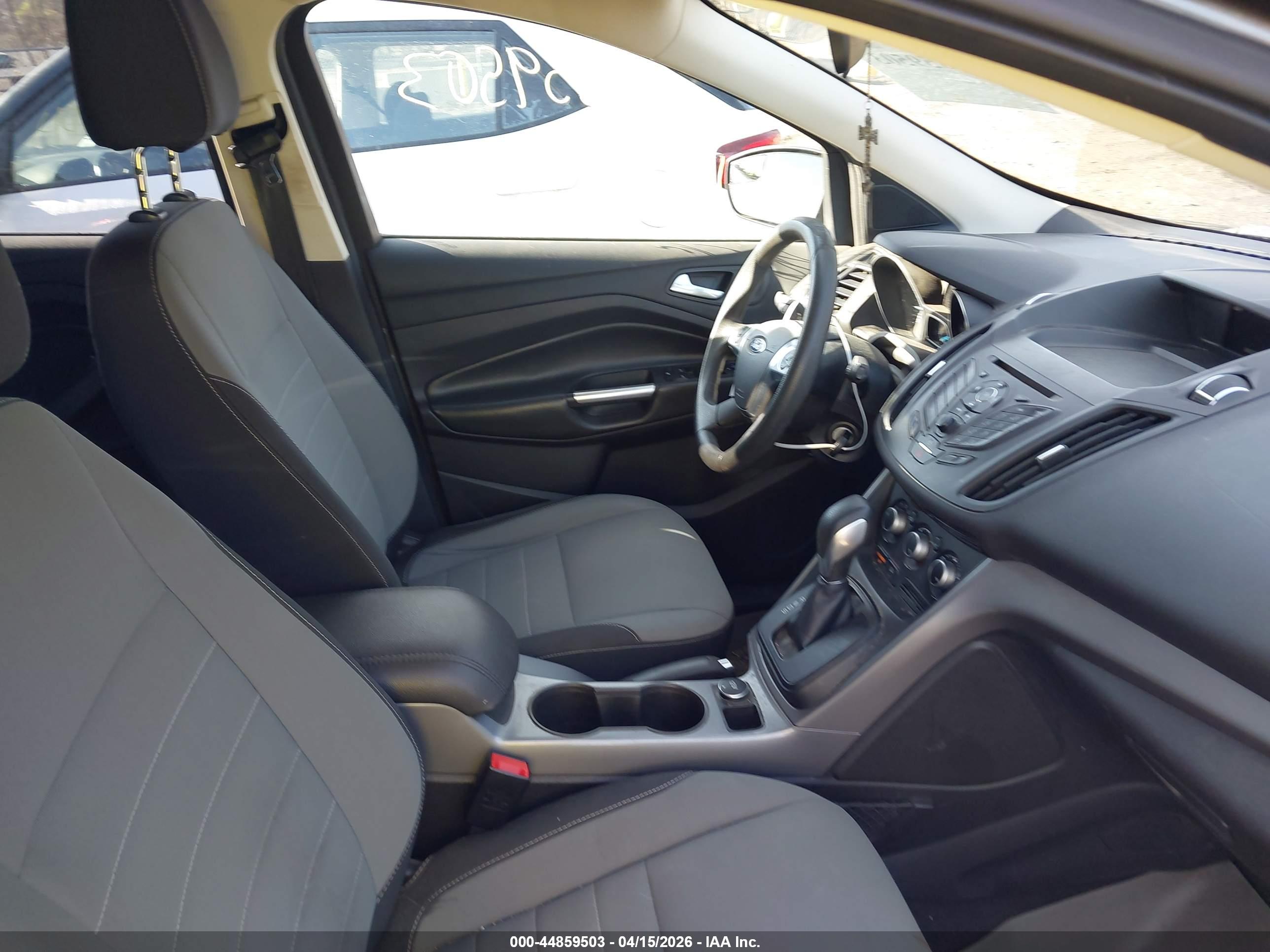 FORD ESCAPE image 5