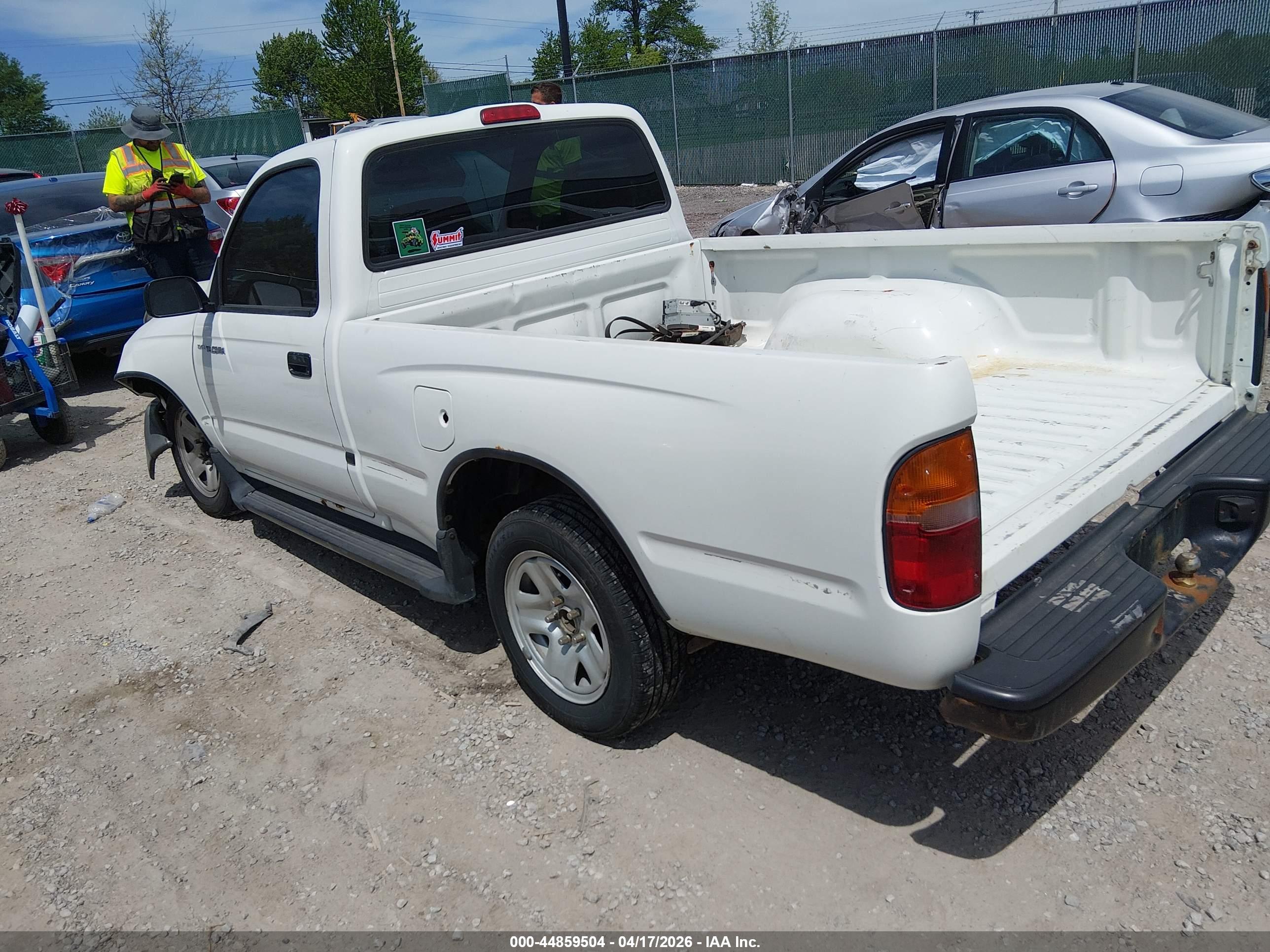 TOYOTA TACOMA image 3