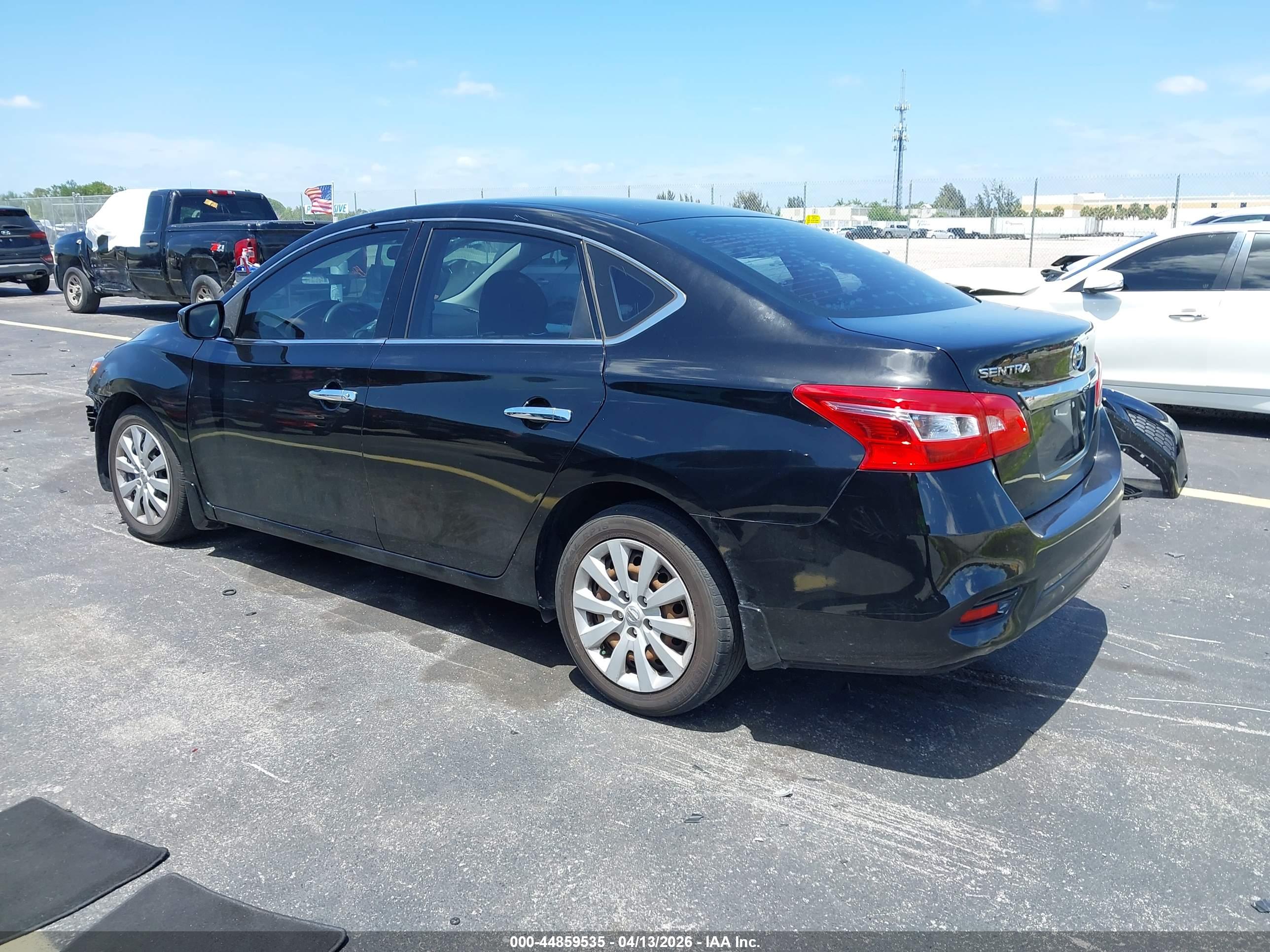 NISSAN SENTRA image 3