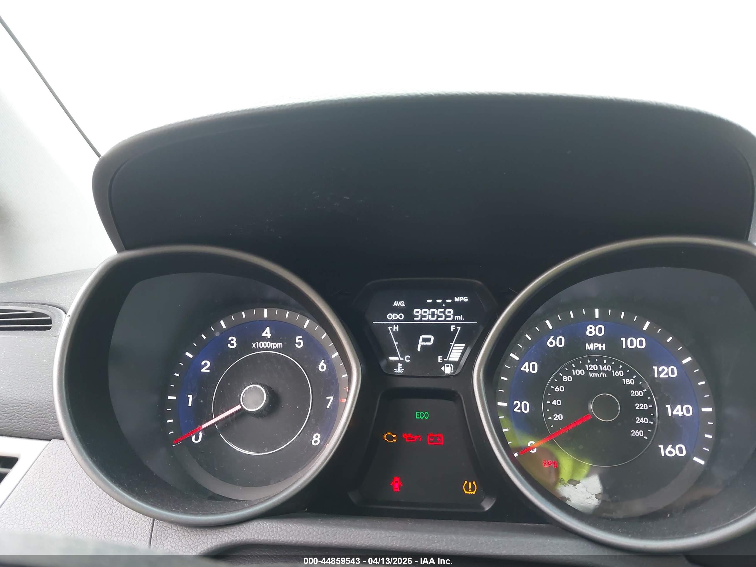 HYUNDAI ELANTRA image 7