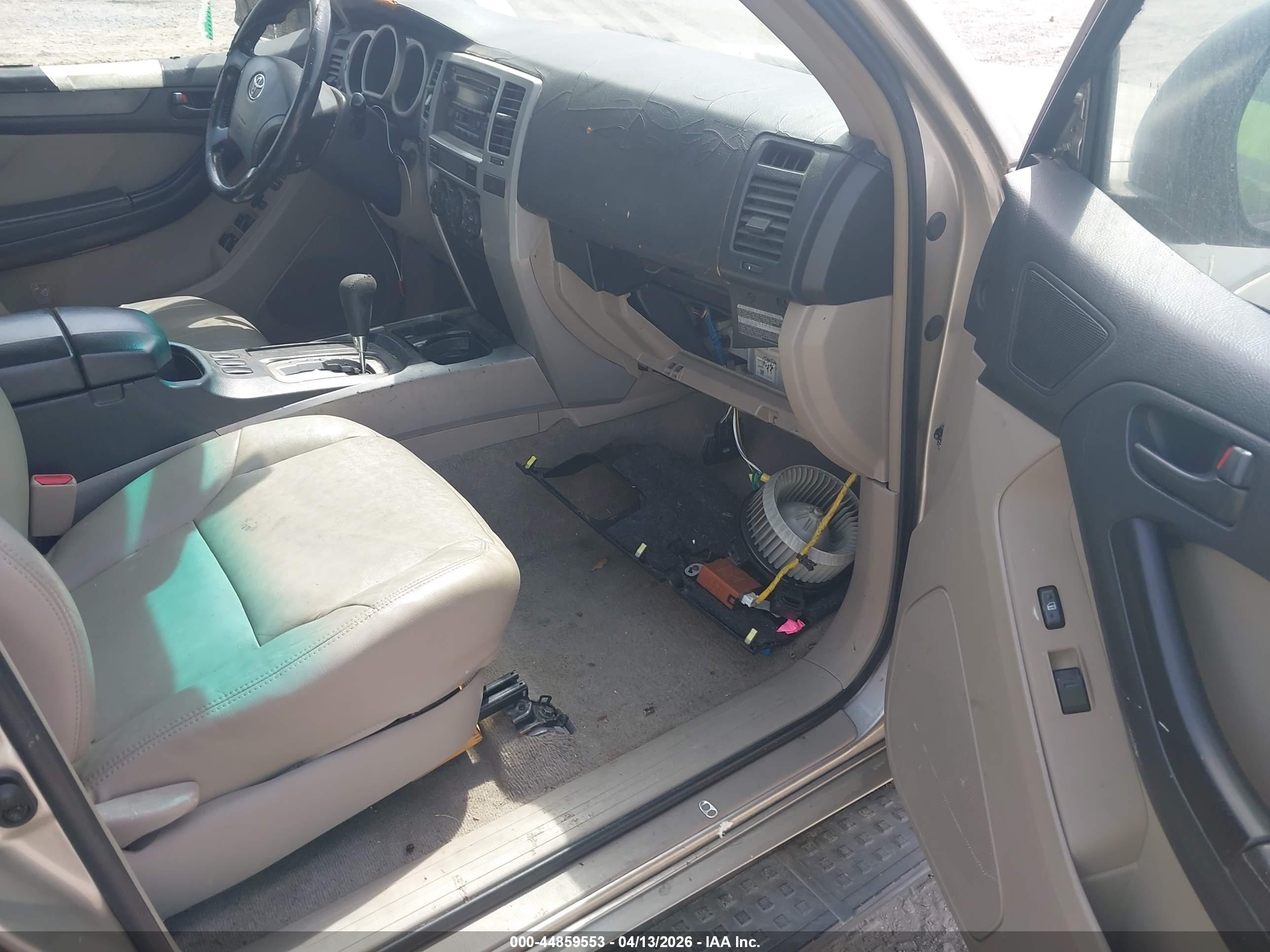 TOYOTA 4RUNNER image 5