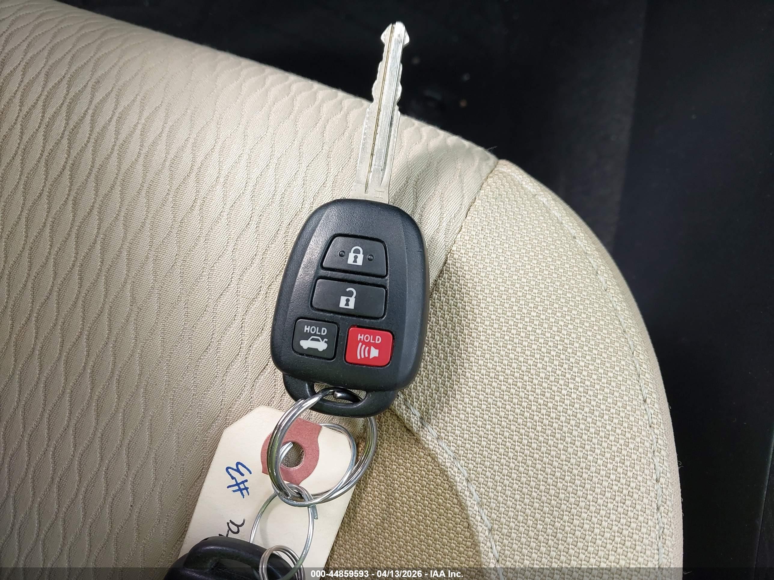 TOYOTA COROLLA image 11