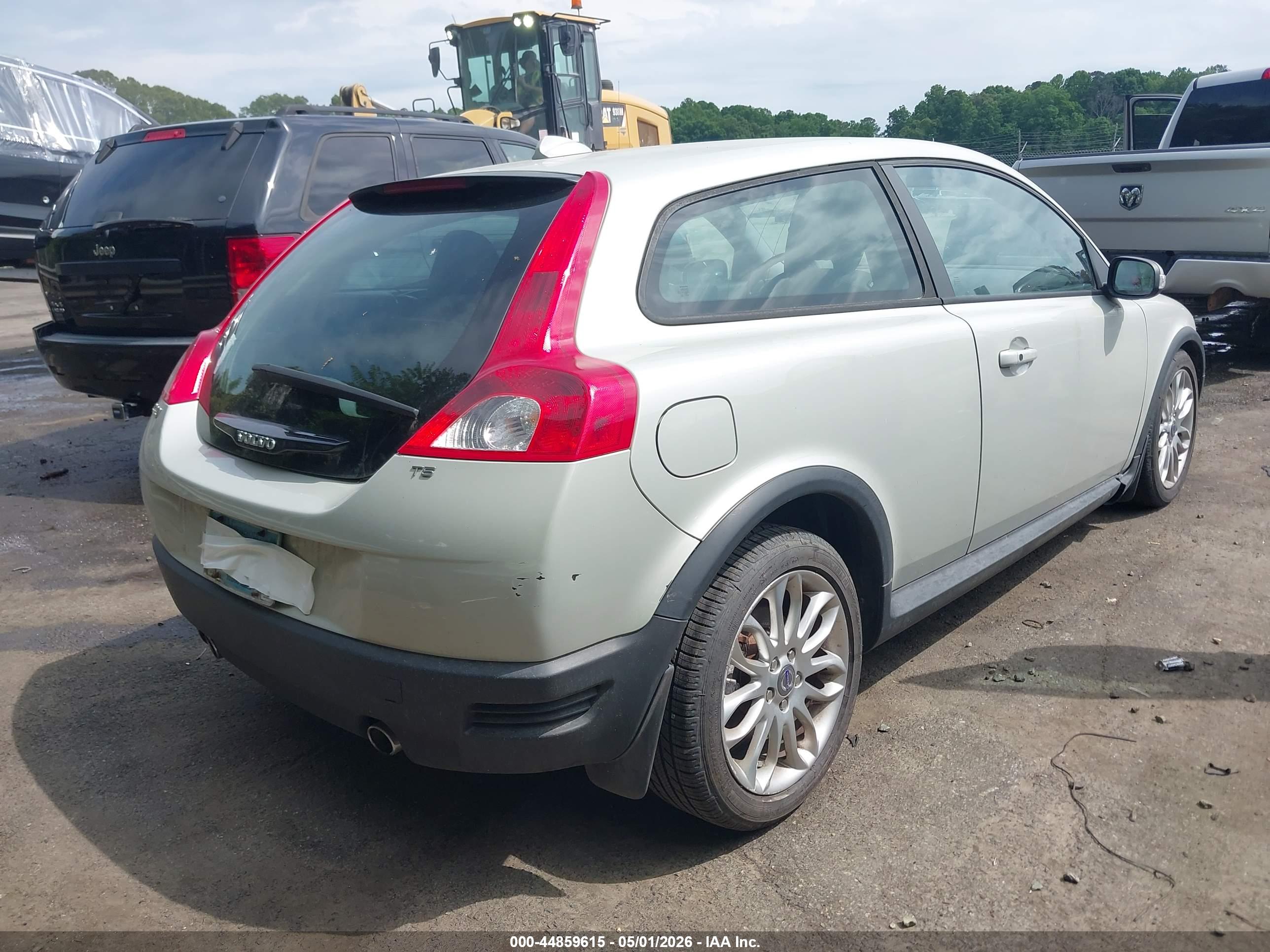 VOLVO C30 image 4