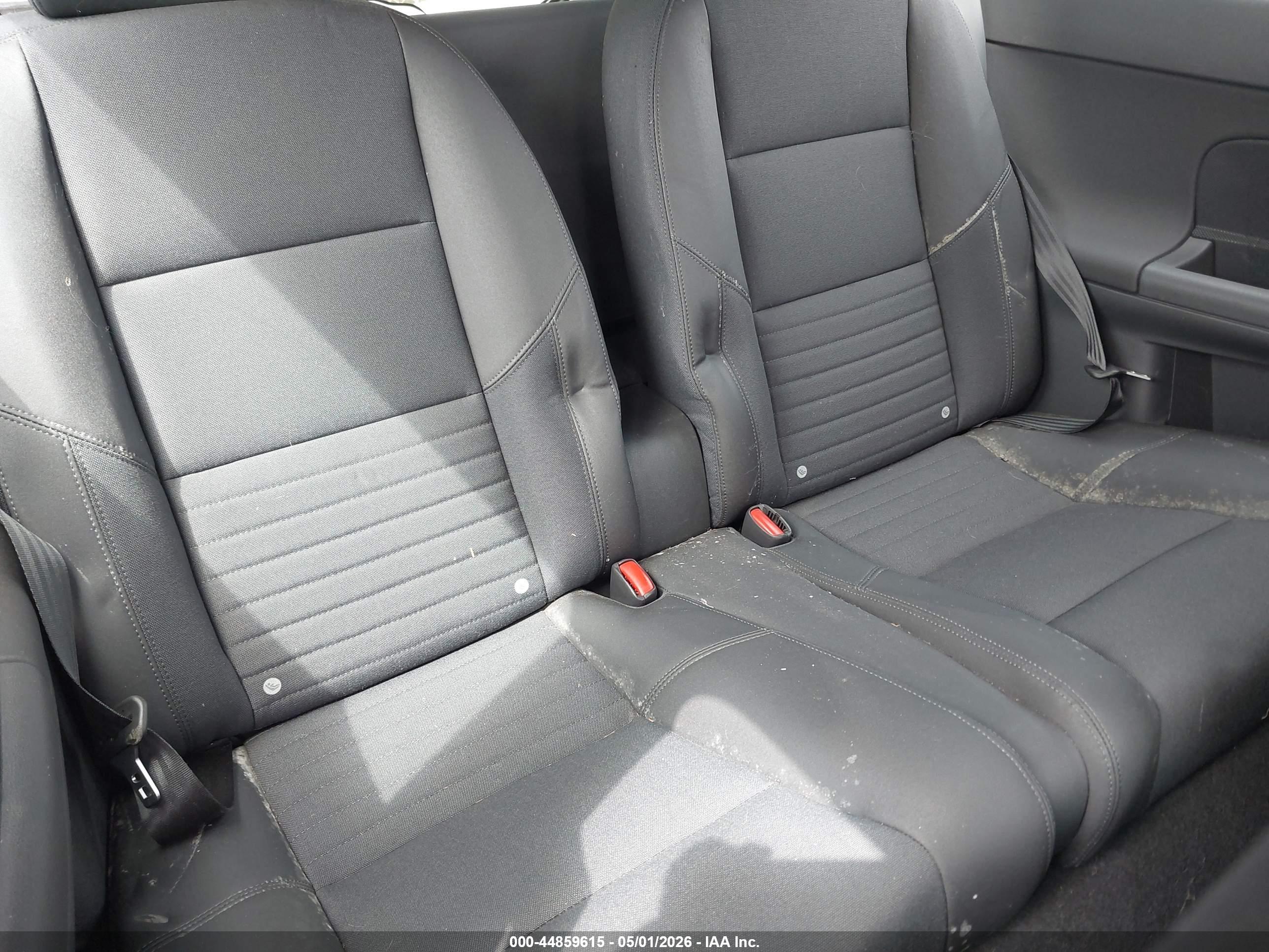 VOLVO C30 image 8