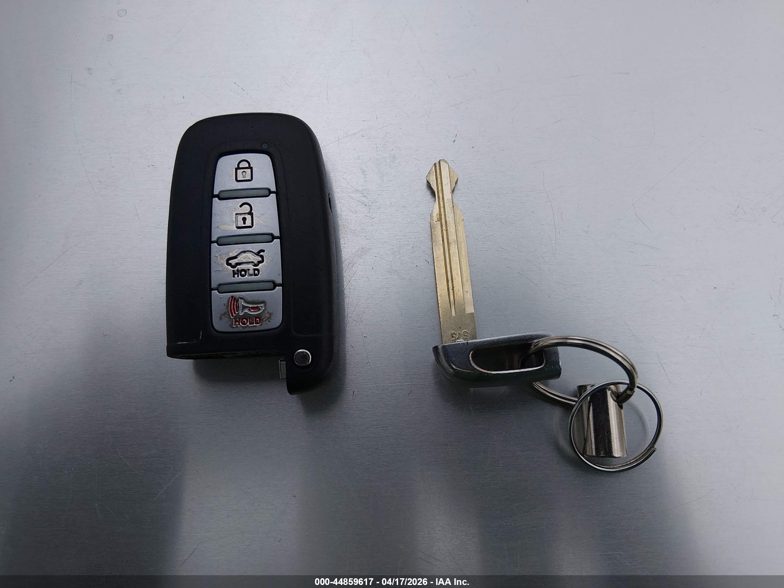 HYUNDAI ELANTRA image 11