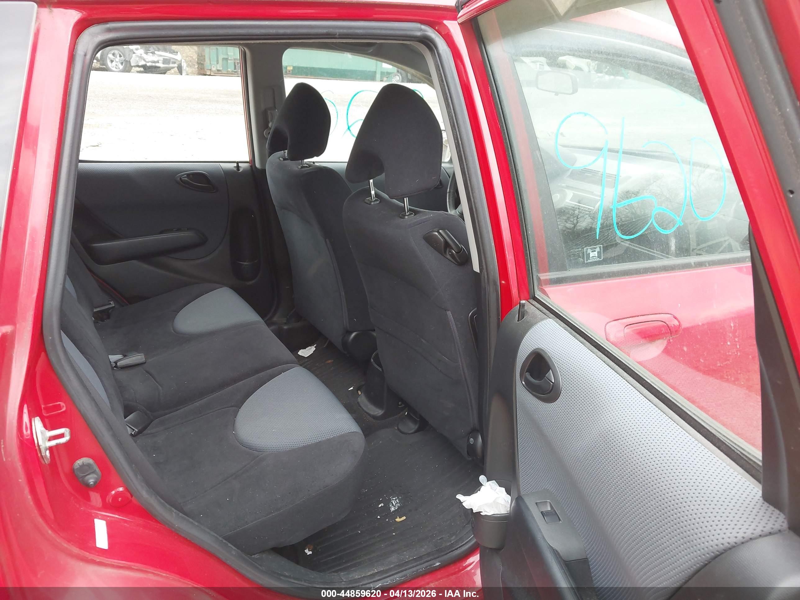 HONDA FIT image 8