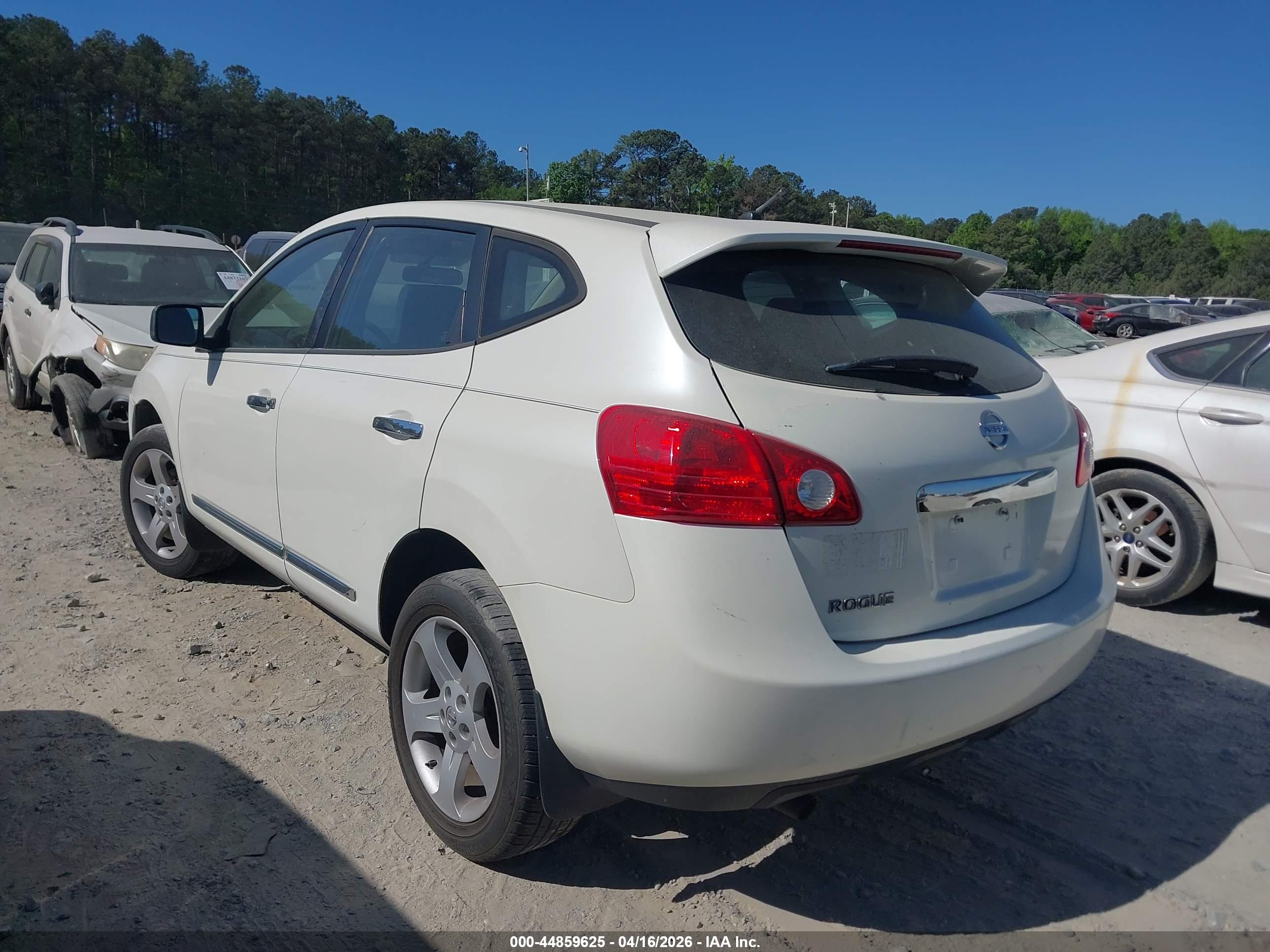 NISSAN ROGUE image 3